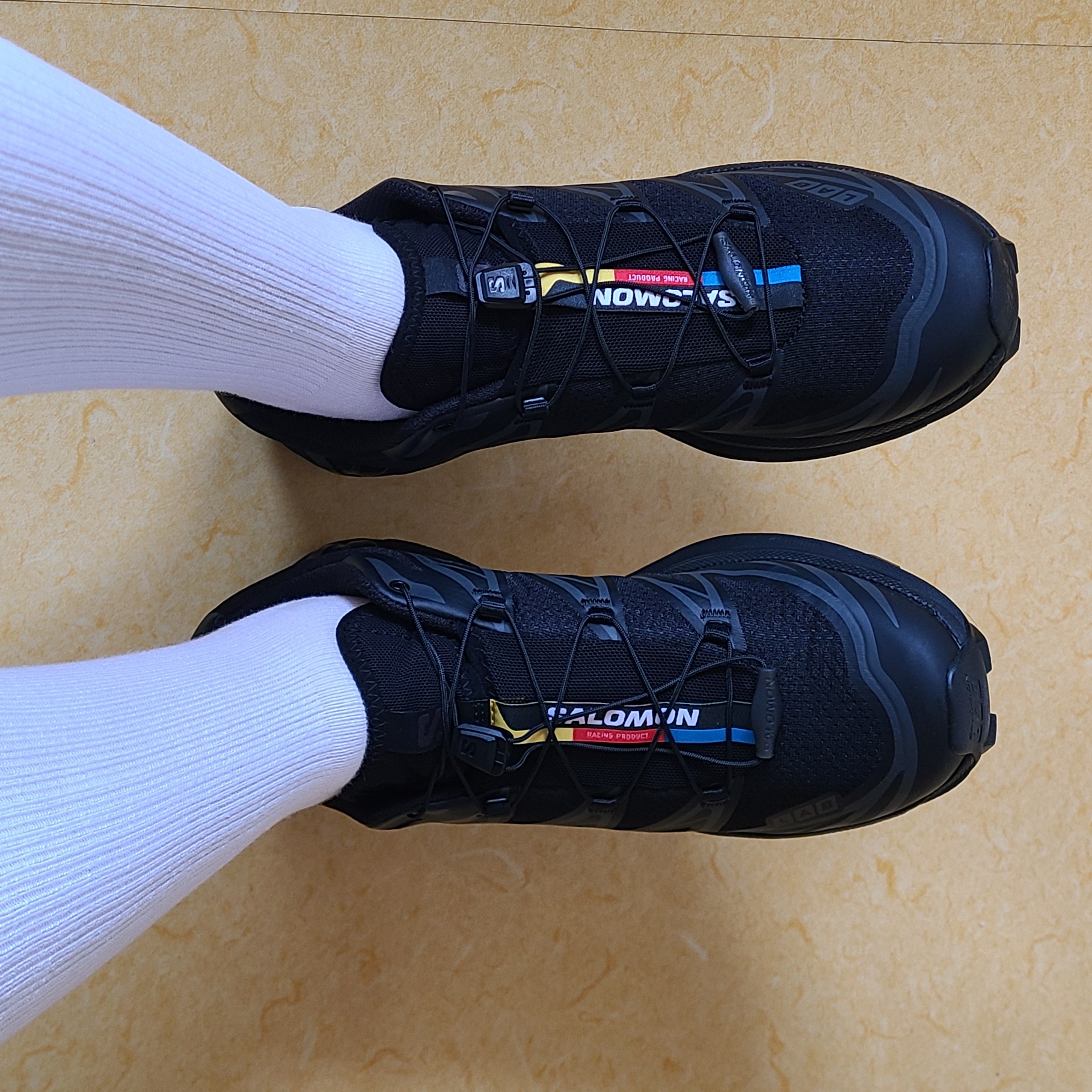 Salomon XT-6 ADV Black 착용 스타일 - 1