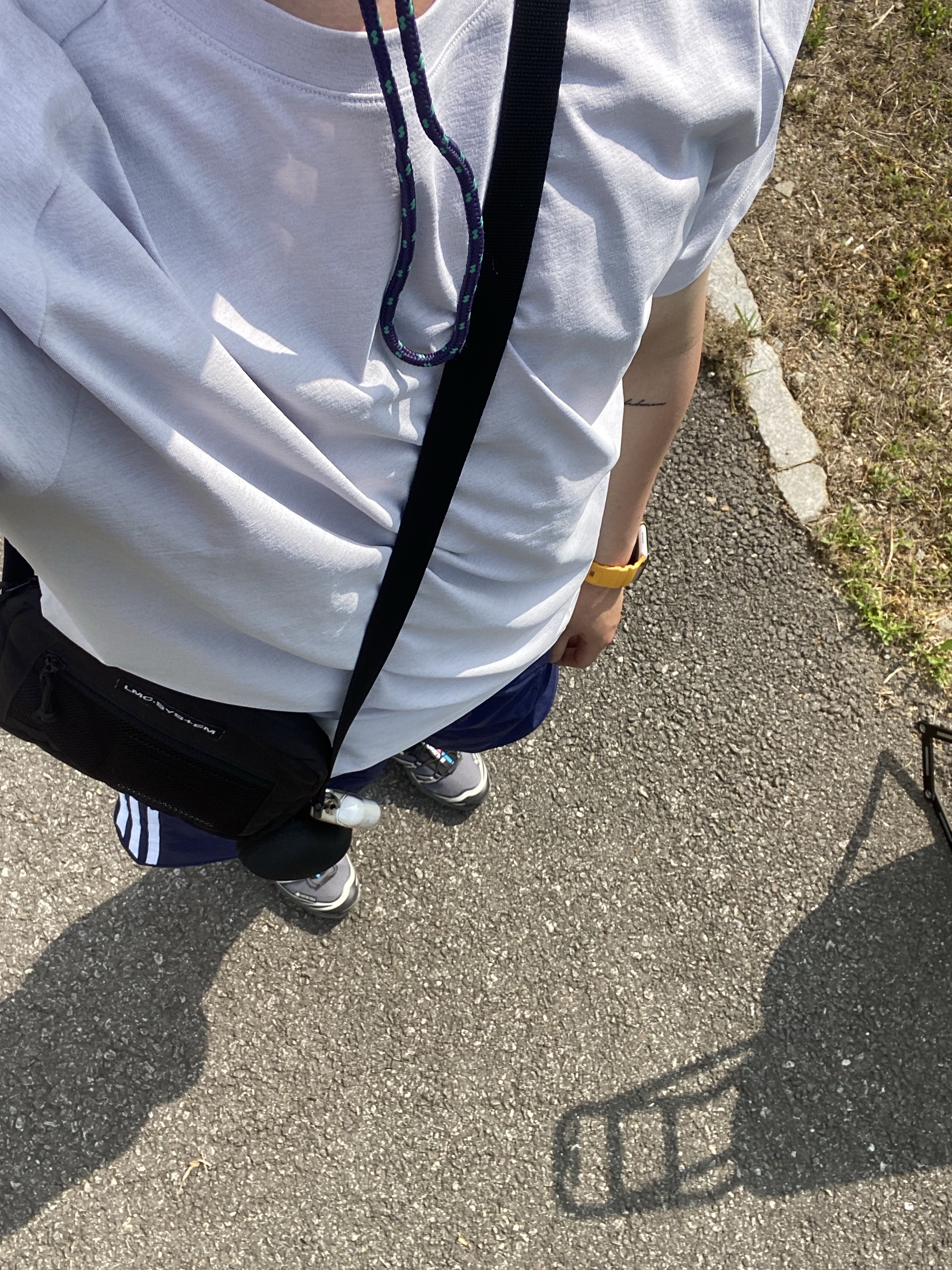 Salomon XT-6 Gore-Tex Black Ebony, Adidas Adicolor Classic Sprinter Shorts Night Indigo - KR Sizing 착용 스타일 - 4