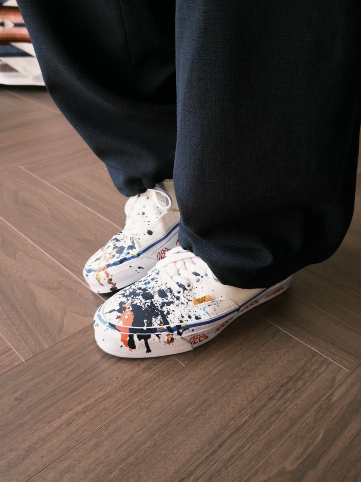 Vans x Gallery Dept. Authentic Reissue 44 Art That Kills 착용 스타일