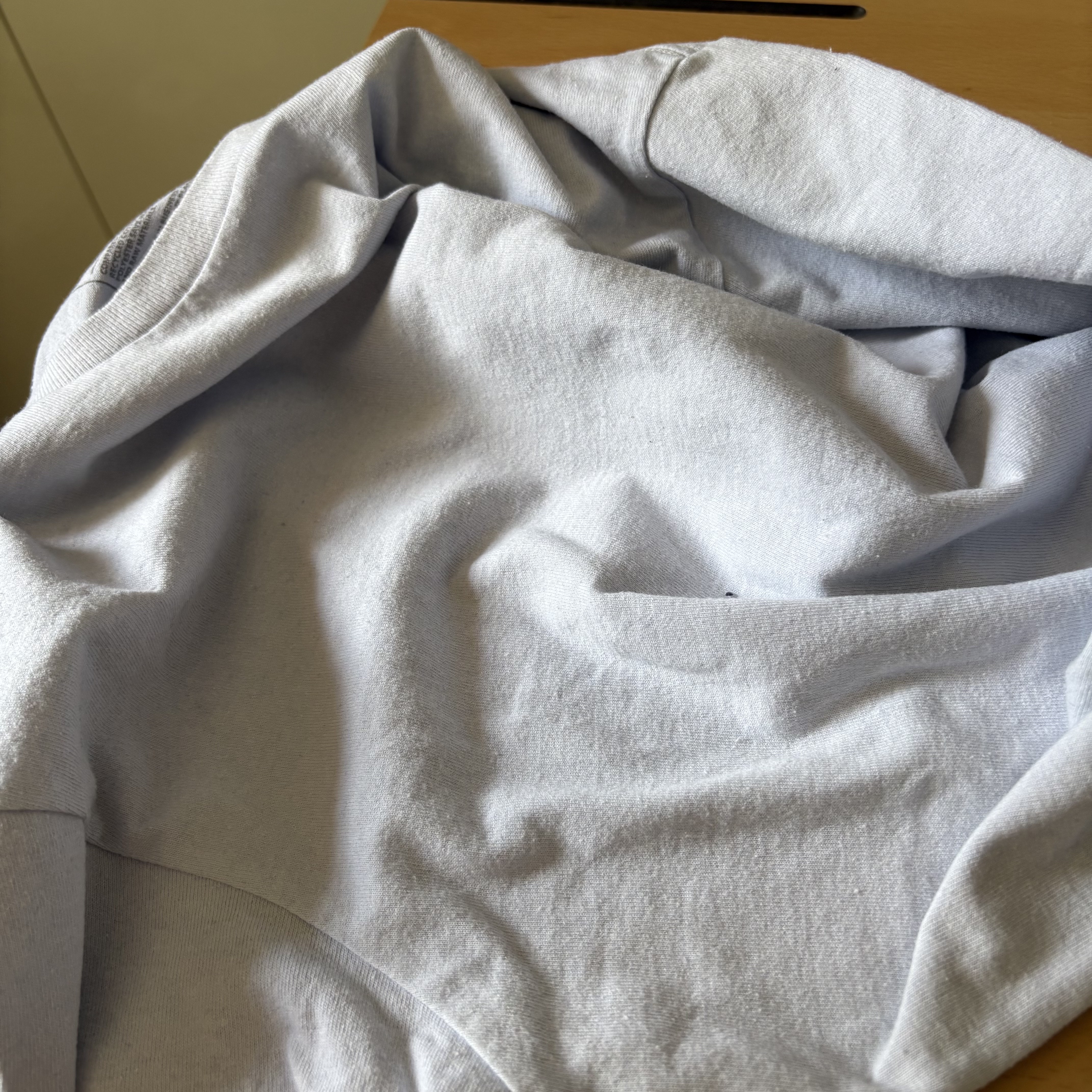 Patagonia P-6 Logo Responsibili-Tee S/S White 착용 스타일 - 3