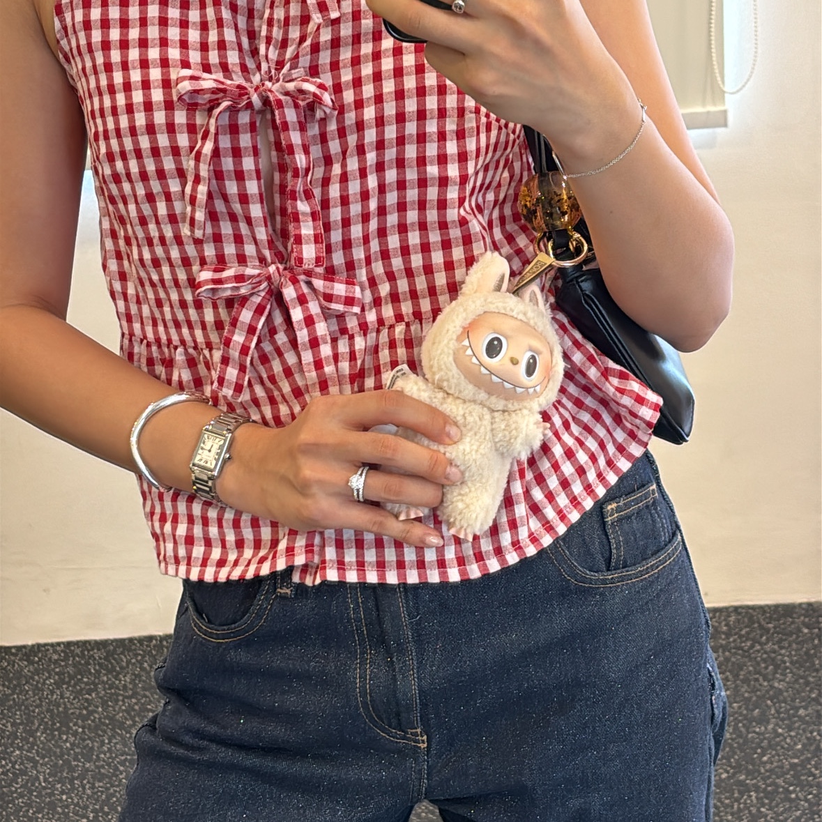 Pop Mart Labubu The Monsters Labubu Tasty Macarons Series Soymilk Keyring, Jacquemus Le Bisou Perle Beaded Shoulder Bag Black 착용 스타일