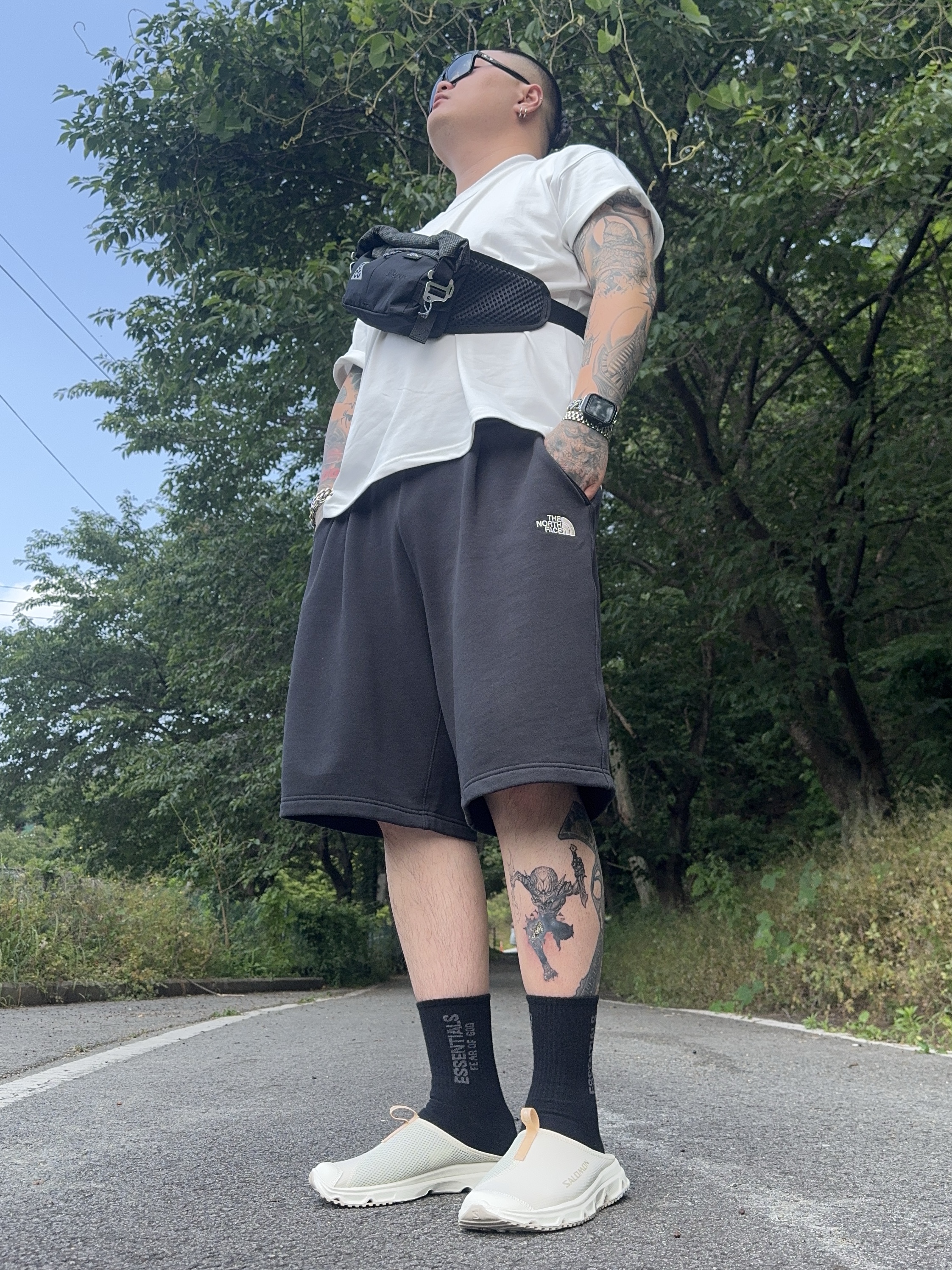 Nike ACG T-Shirt Summit White - Asia, The North Face Core Bermuda Shorts Black - 25SS 착용 스타일
