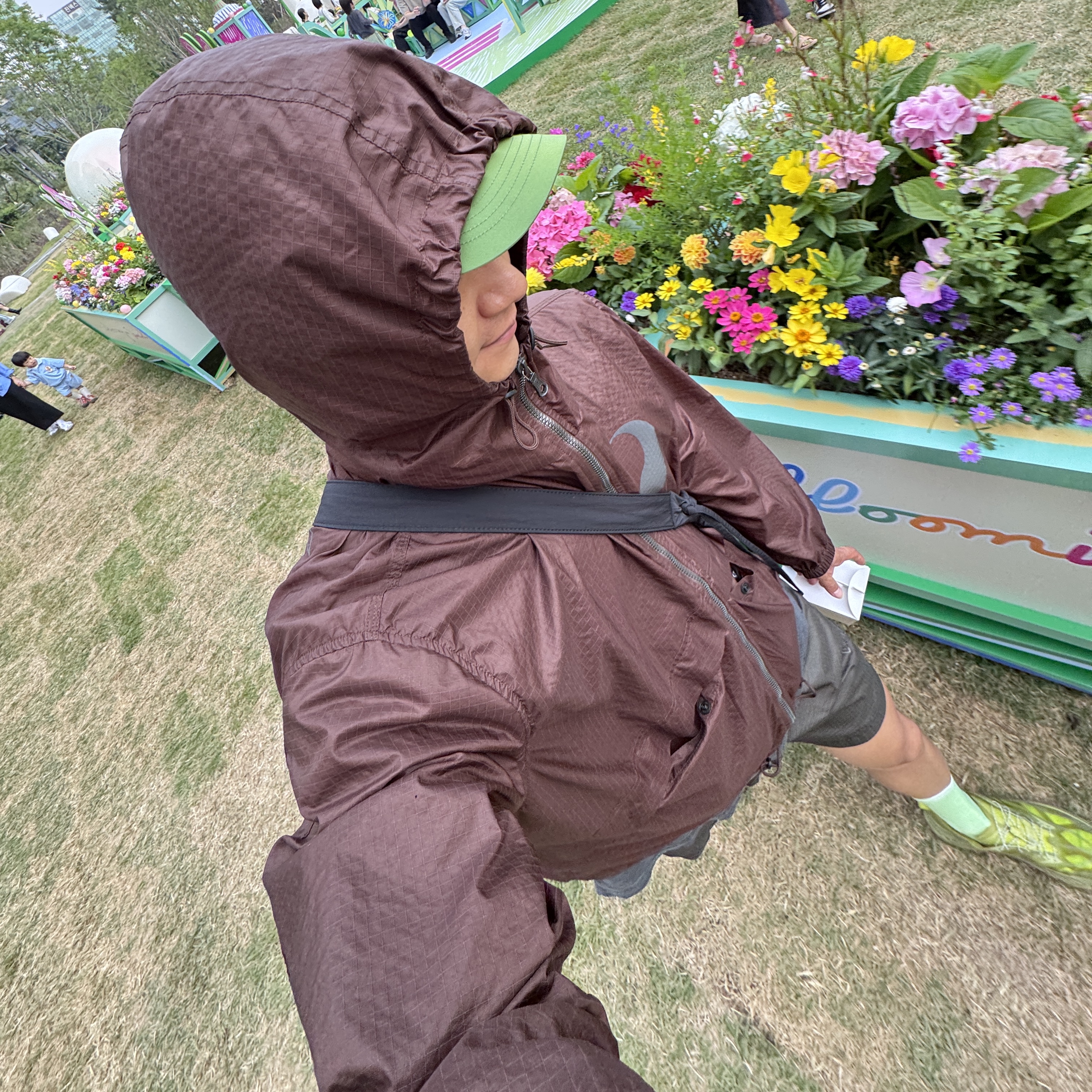 Stussy Beach Shell Wrinkled Nylon Jacket Magenta, On Running x Post Archive Faction (Paf) Cloudmonster 2 Vapor Frost ์ฐฉ์ฉ ์คํ์ผ - 9