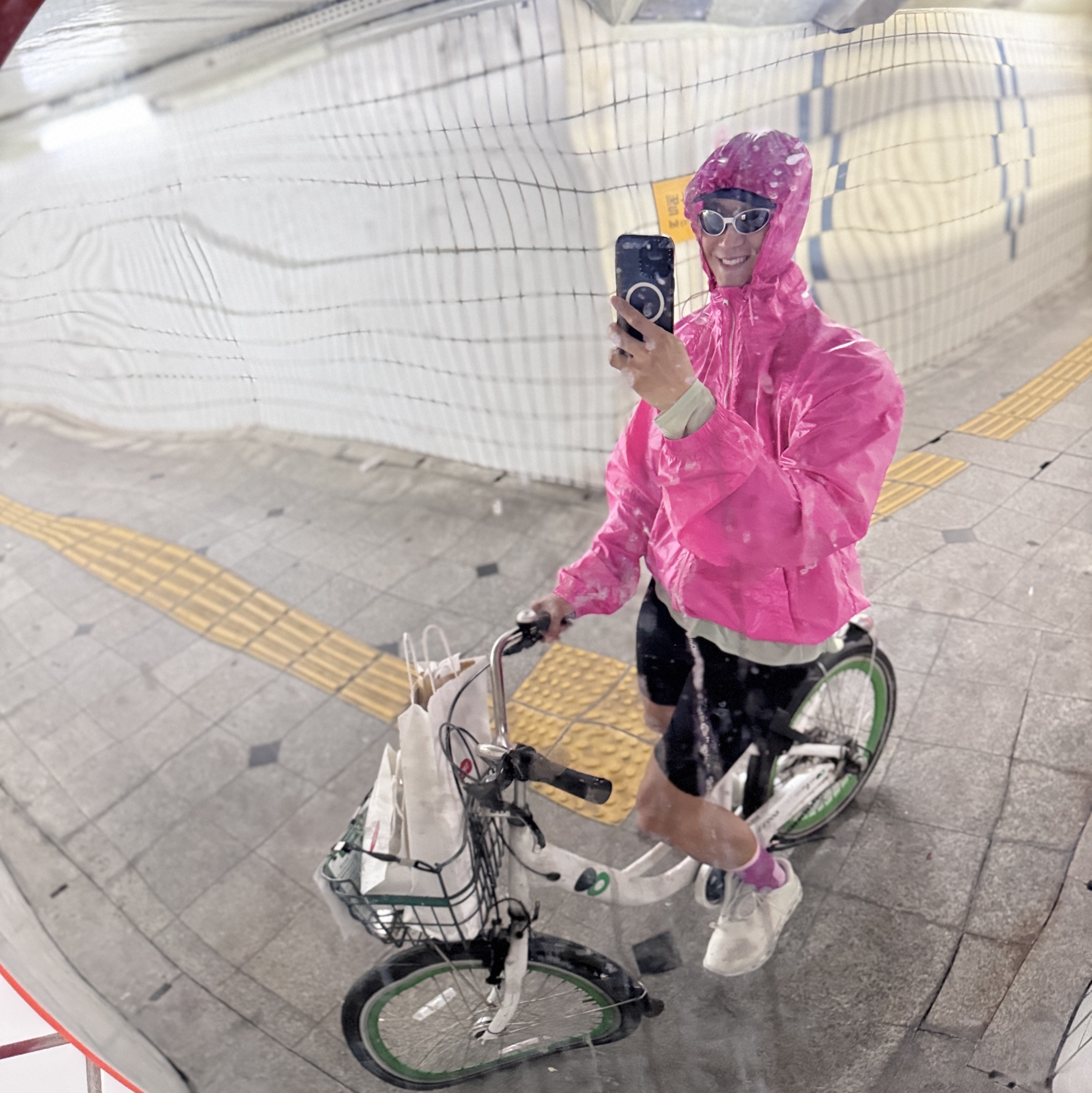 Stussy Beach Shell Wrinkled Nylon Jacket Magenta, On Running x Post Archive Faction (Paf) Cloudmonster 2 Vapor Frost ์ฐฉ์ฉ ์คํ์ผ - 1