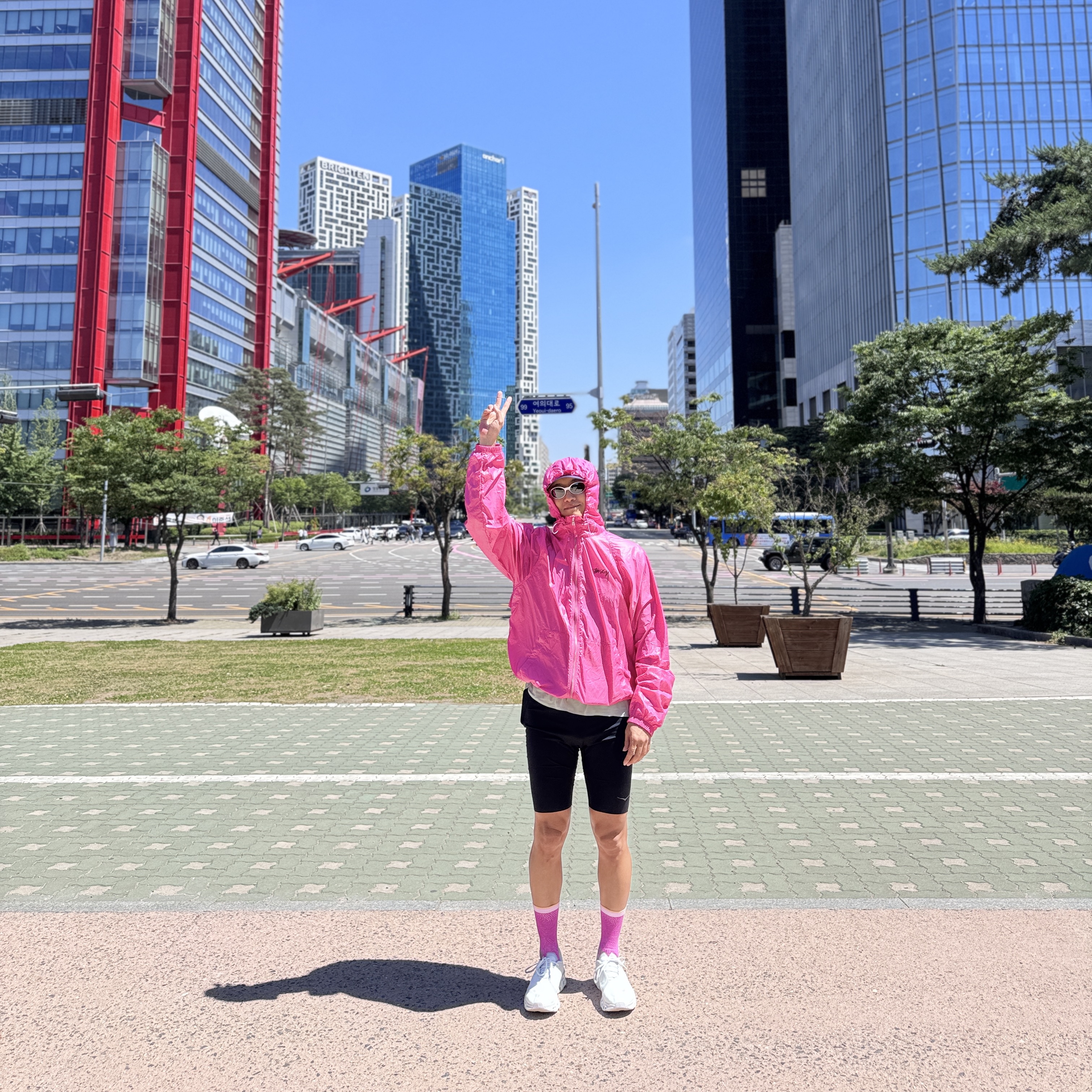 Stussy Beach Shell Wrinkled Nylon Jacket Magenta, On Running x Post Archive Faction (Paf) Cloudmonster 2 Vapor Frost ์ฐฉ์ฉ ์คํ์ผ - 2