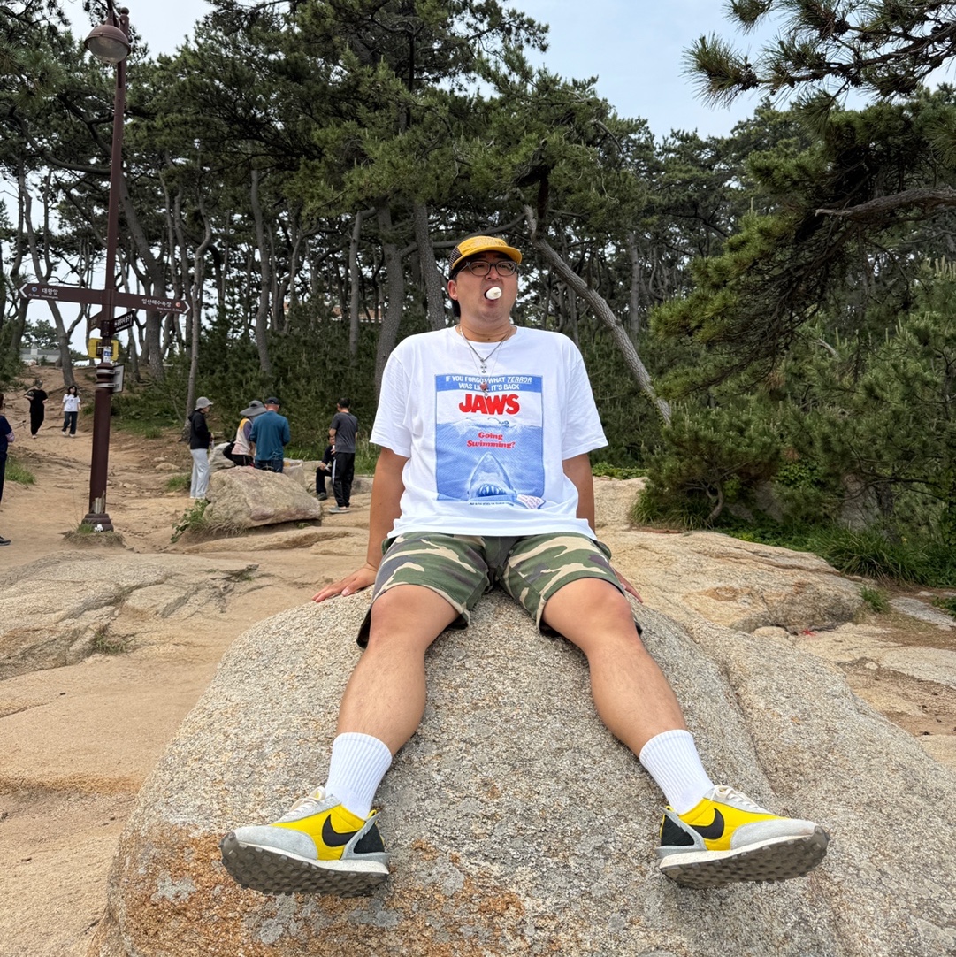 Nike x Undercover Daybreak Bright Citron, On Running Cloudmonster 2 Undyed Zest 착용 스타일 - 4