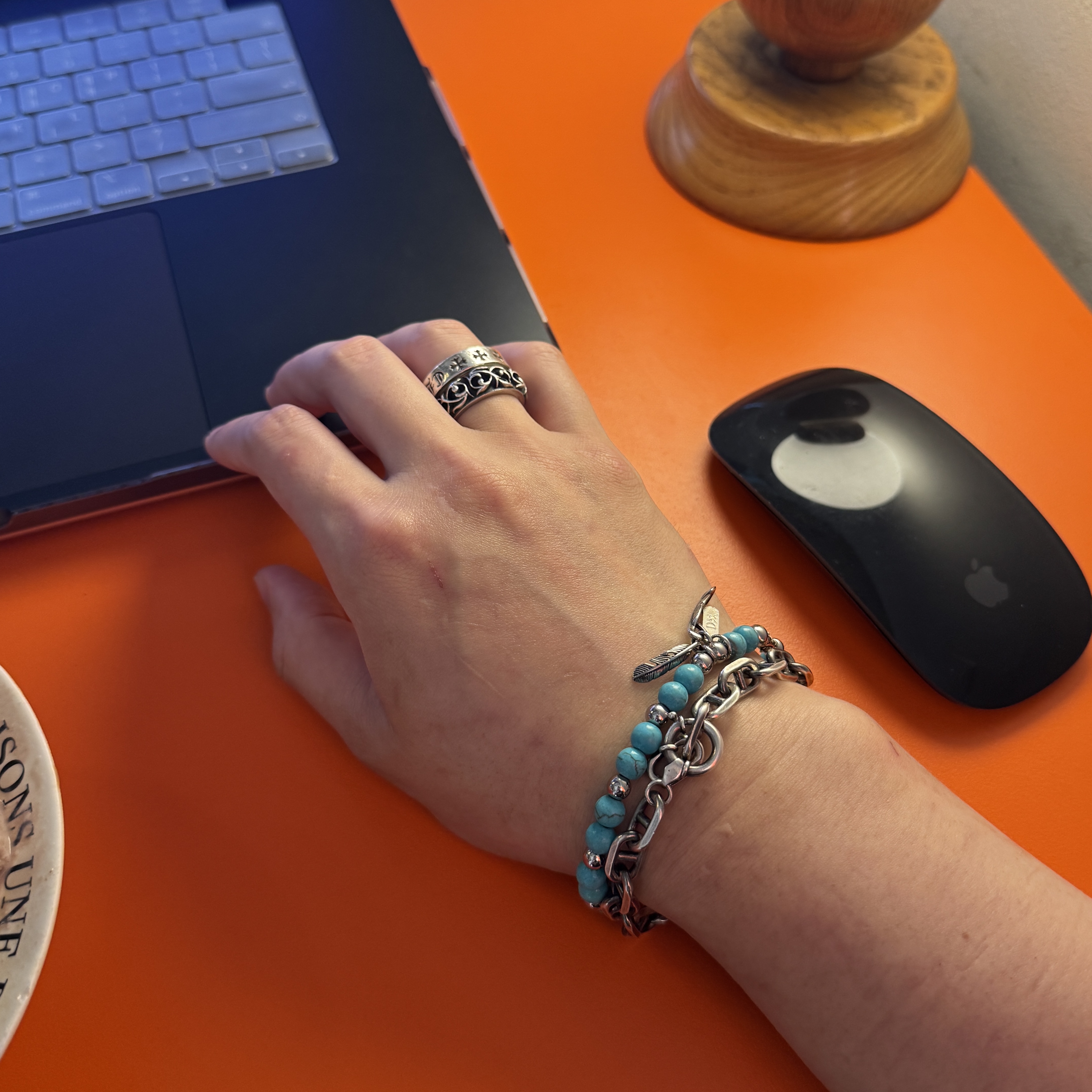 December Ten Turquoise Beads Bracelet 착용 스타일