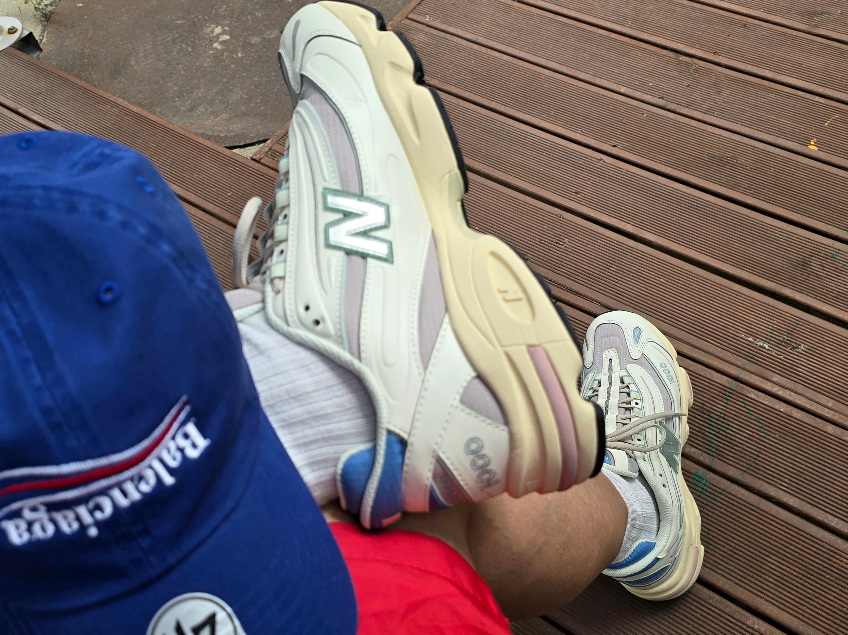 New Balance 1000 Angora Moonrock 착용 스타일