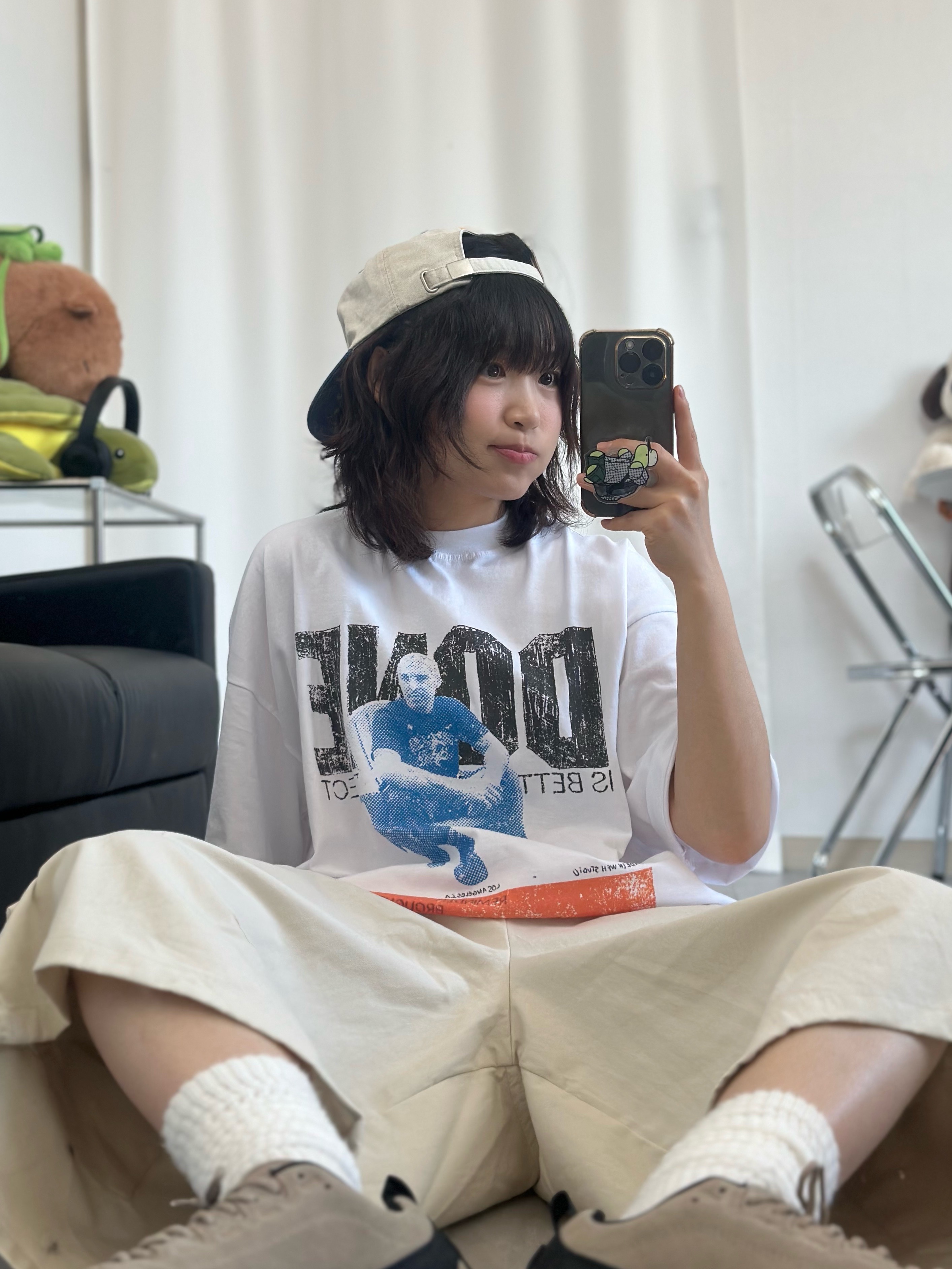 Hello Sunrise 90s Logo 6Panel Cap Beige & Navy, (W) Keen Jasper Suede Sneakers Silver Mink 착용 스타일 - 2