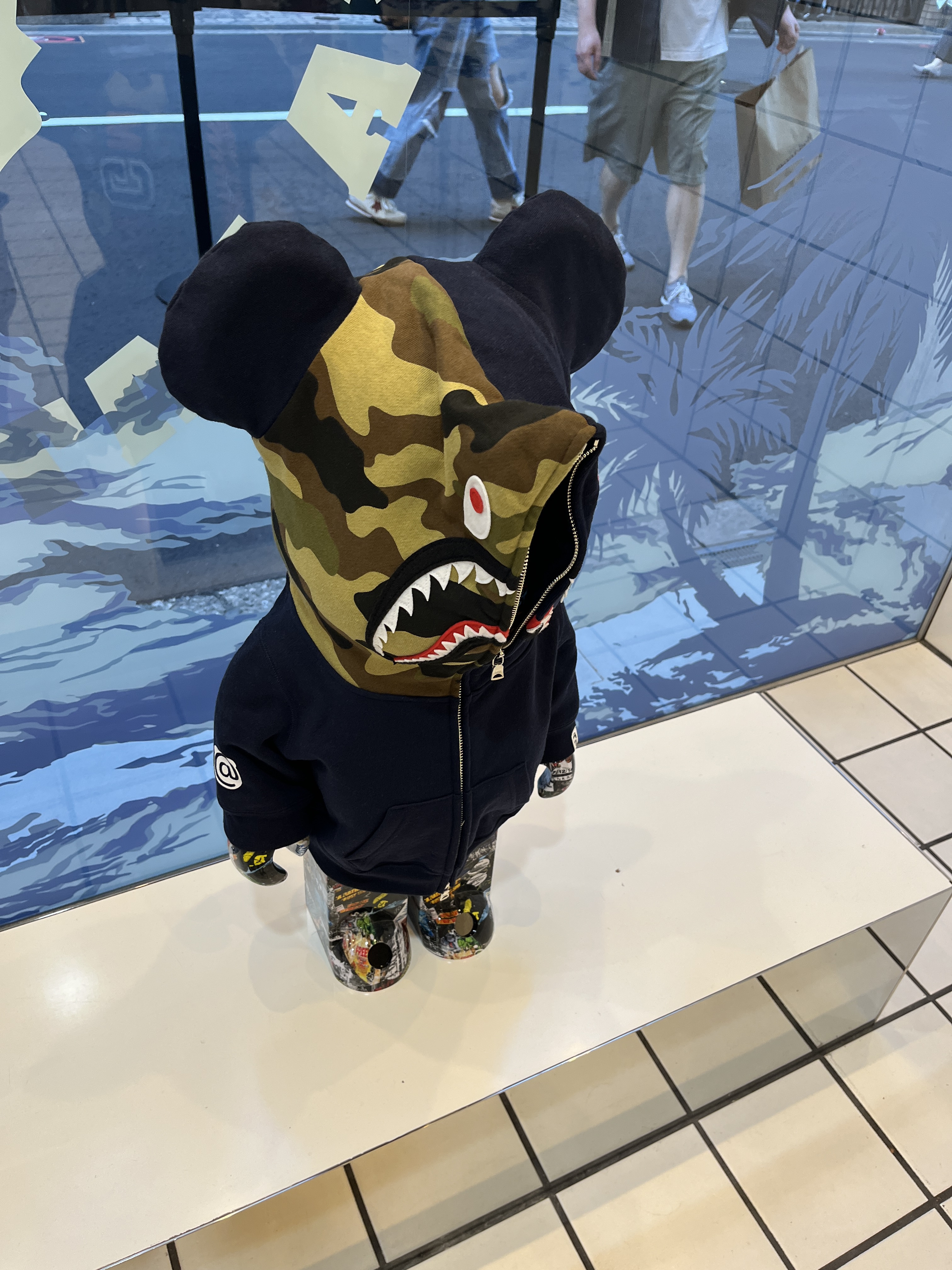 BAPE Baby Milo College T-Shirt White 착용 스타일 - 10