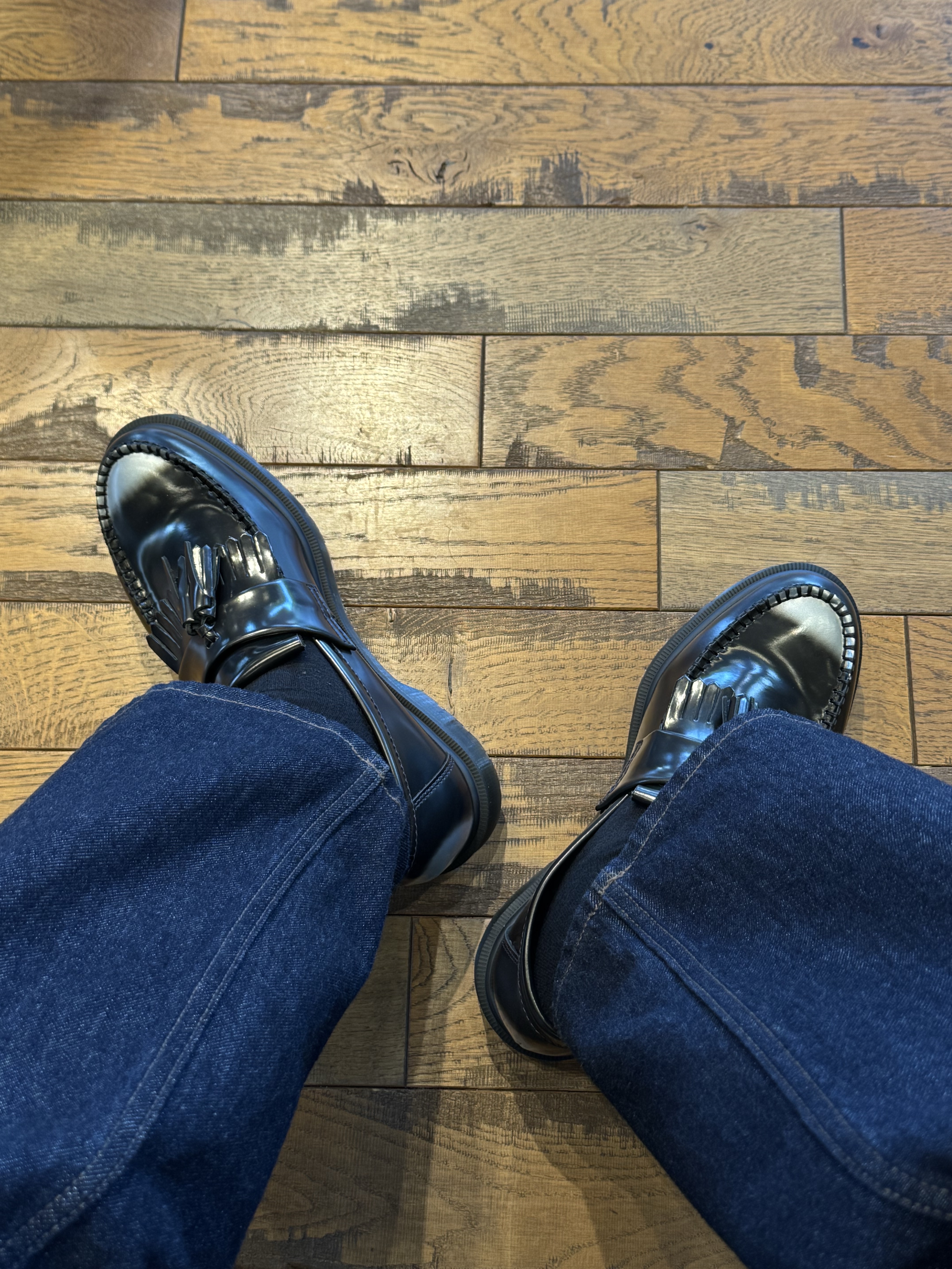 Dr. Martens Adrian Smooth Black, Dr. Martens x Supreme 1461 Gray Silver 착용 스타일 - 4