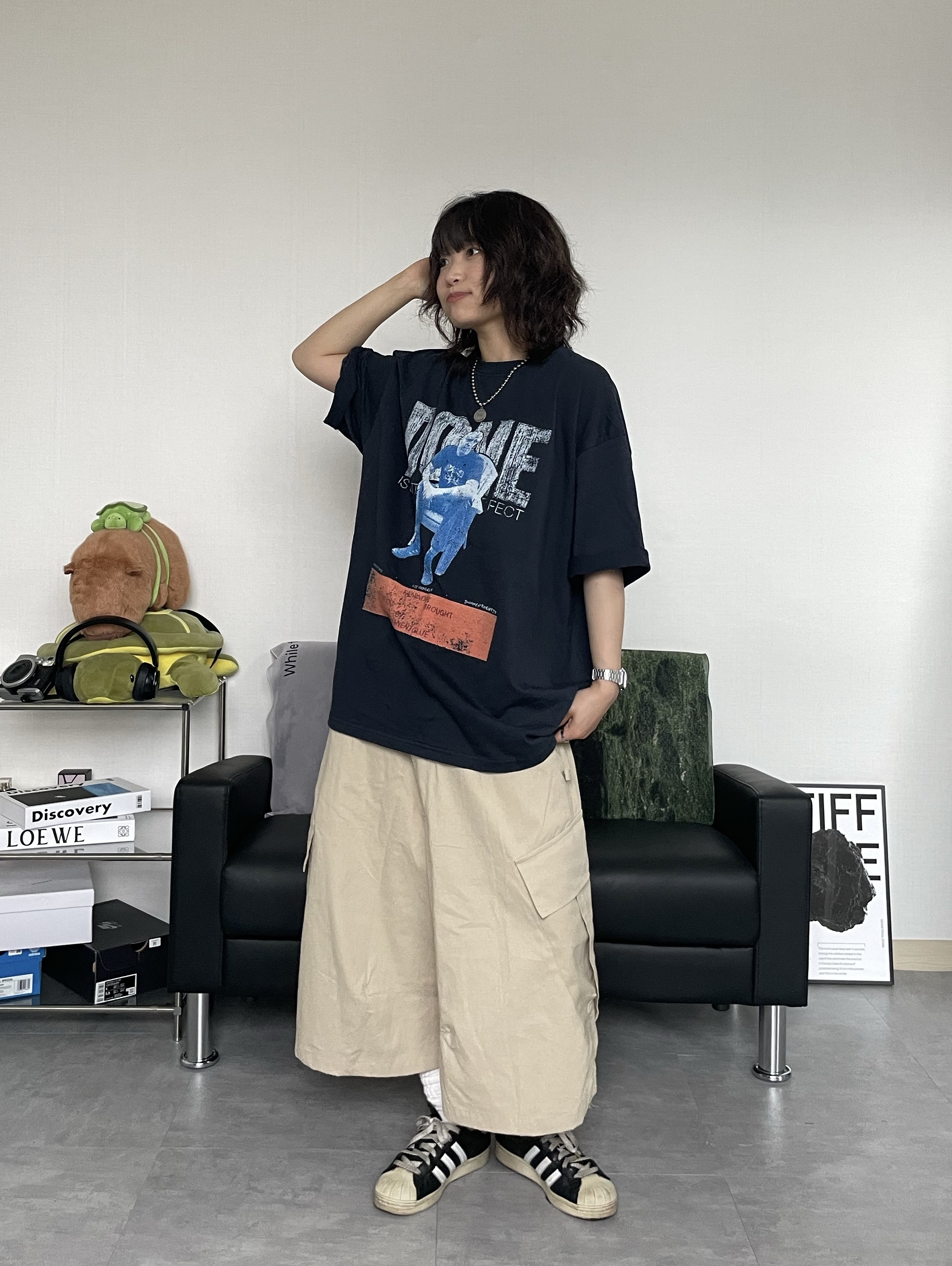 Hello Sunrise 90s Logo 6Panel Cap Beige & Navy, (W) Keen Jasper Suede Sneakers Silver Mink 착용 스타일 - 5