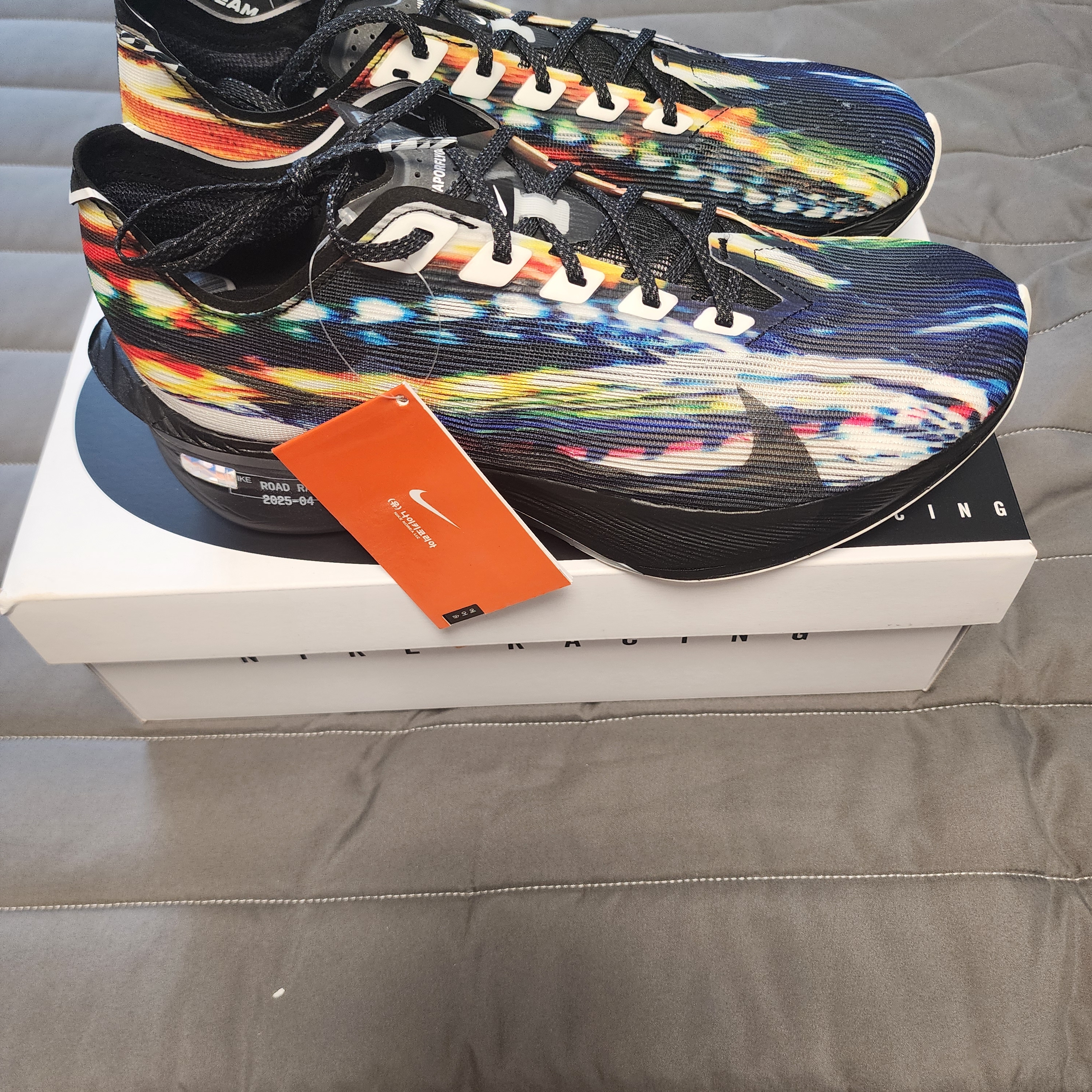 Nike ZoomX Vaporfly Next% 4 Premium Multi Color White 착용 스타일 - 1