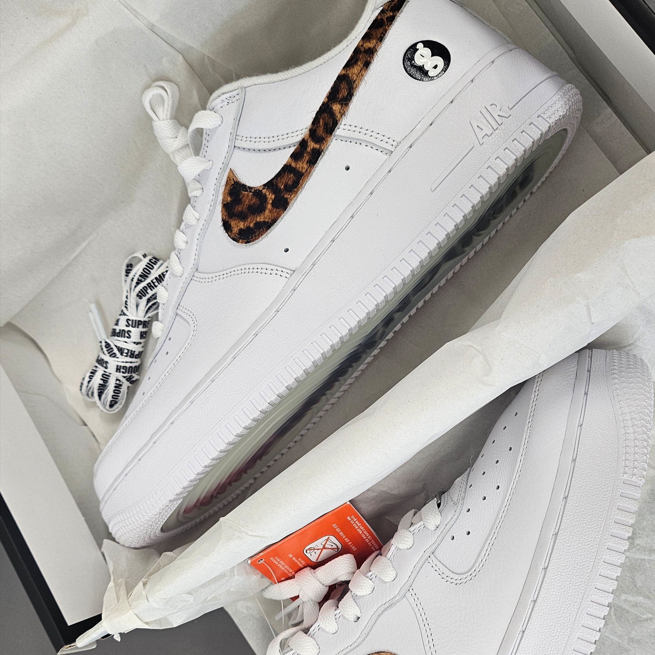 Nike x Supreme x GOODENOUGH Air Force 1 Low White - 25SS 착용 스타일