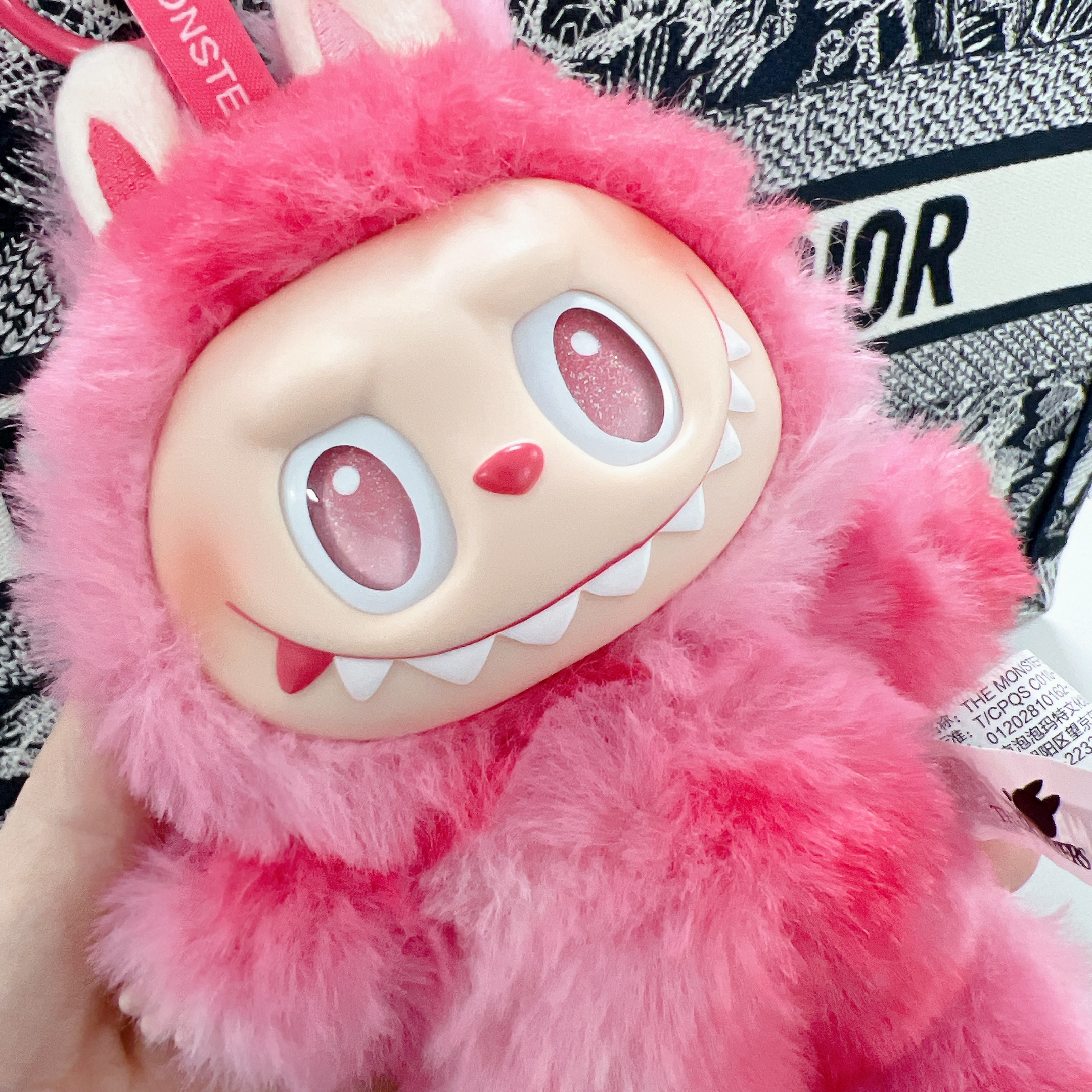 Pop Mart Labubu The Monsters Highlight Series Sealed Case (1 Blind Box) 착용 스타일 - 1