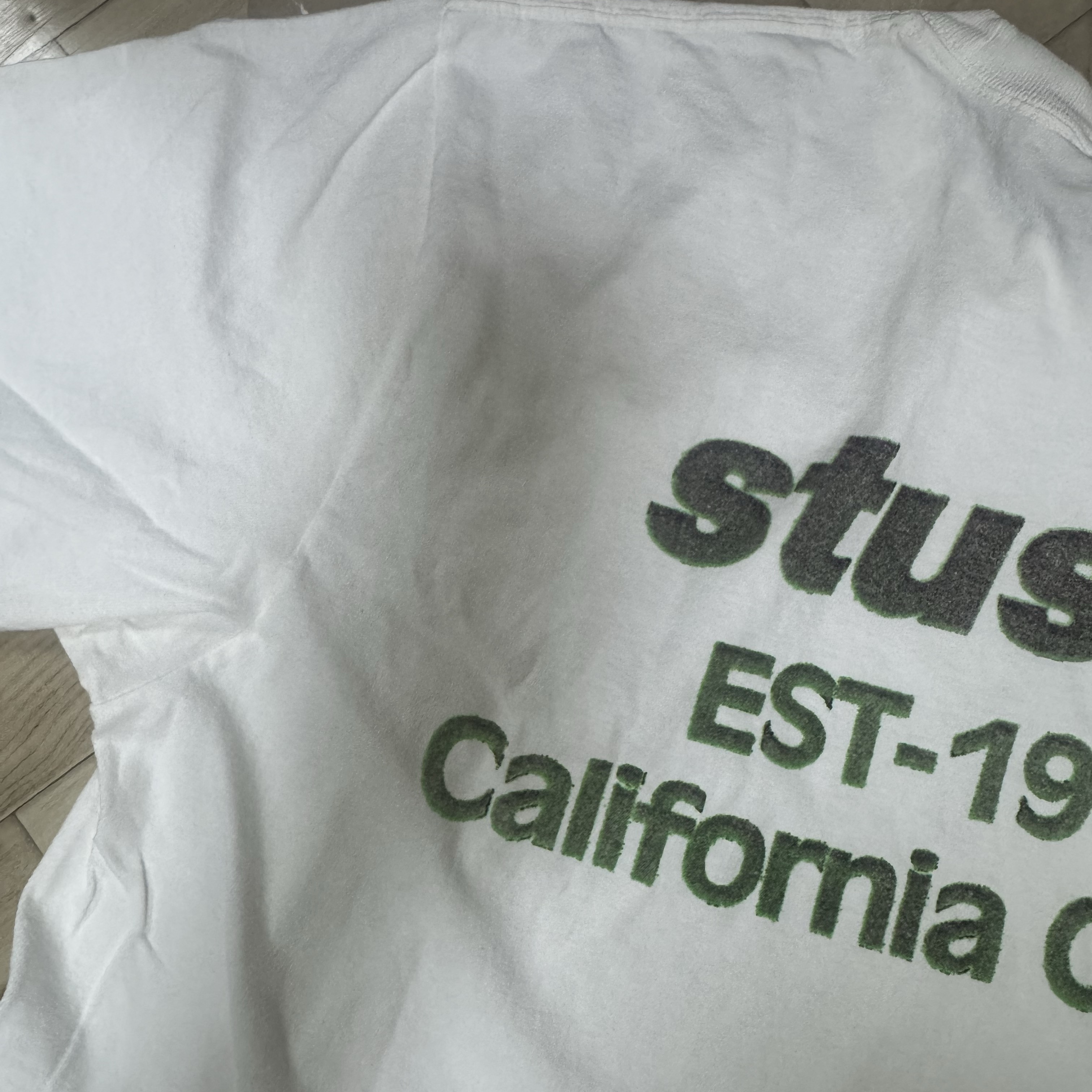 Stussy California Grown Pigment Dyed T-Shirt Natural 착용 스타일 - 3