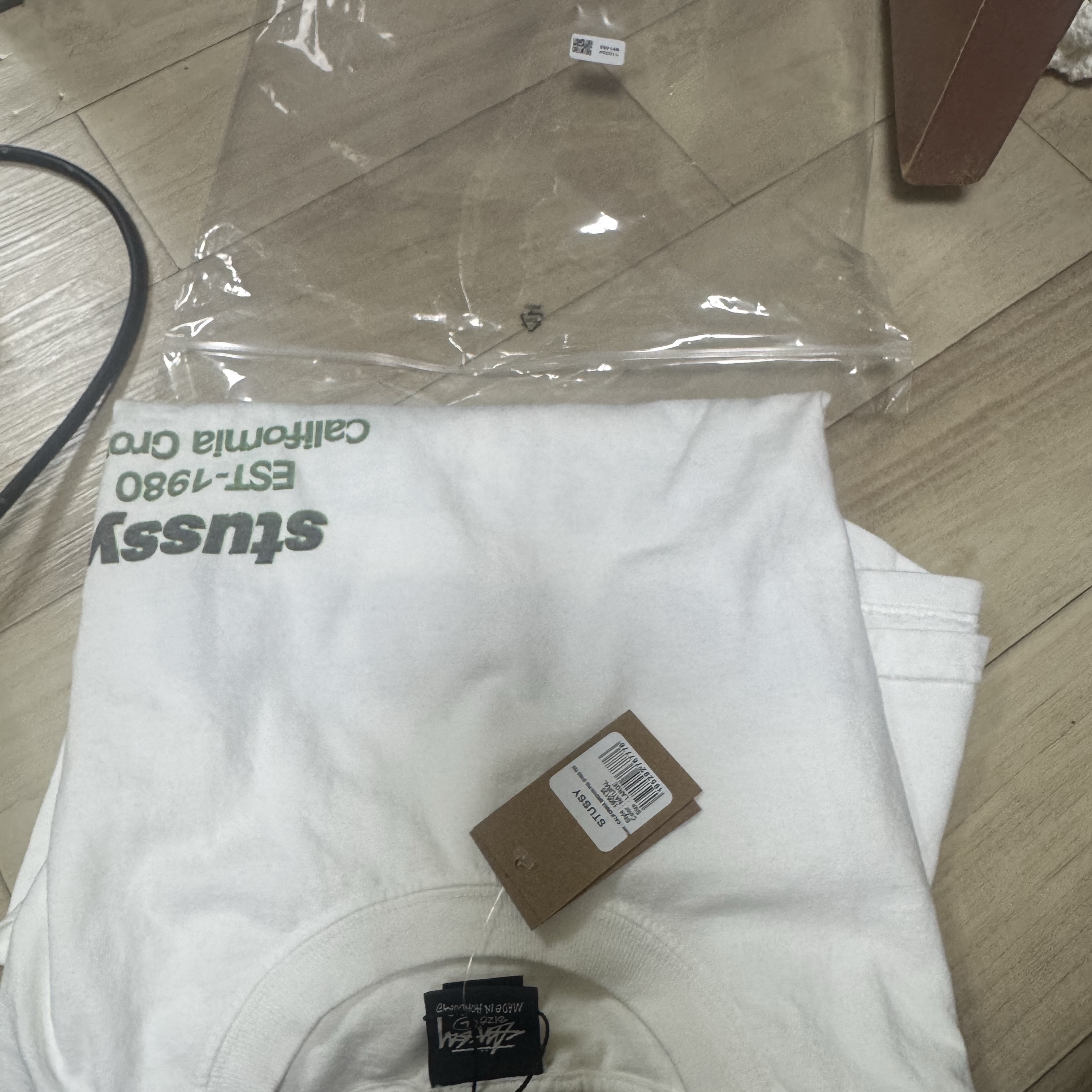 Stussy California Grown Pigment Dyed T-Shirt Natural 착용 스타일 - 1