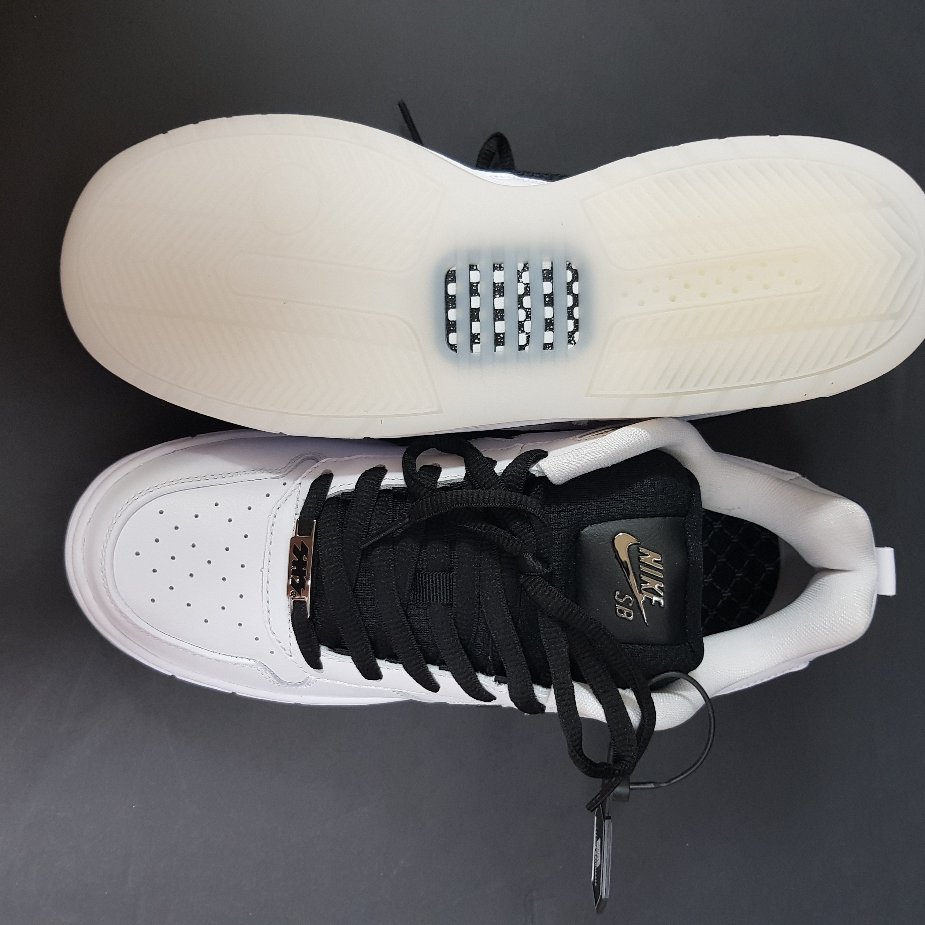 Nike x Paul Rodriguez SB Air Zoom Low White and Black 착용 스타일 - 2