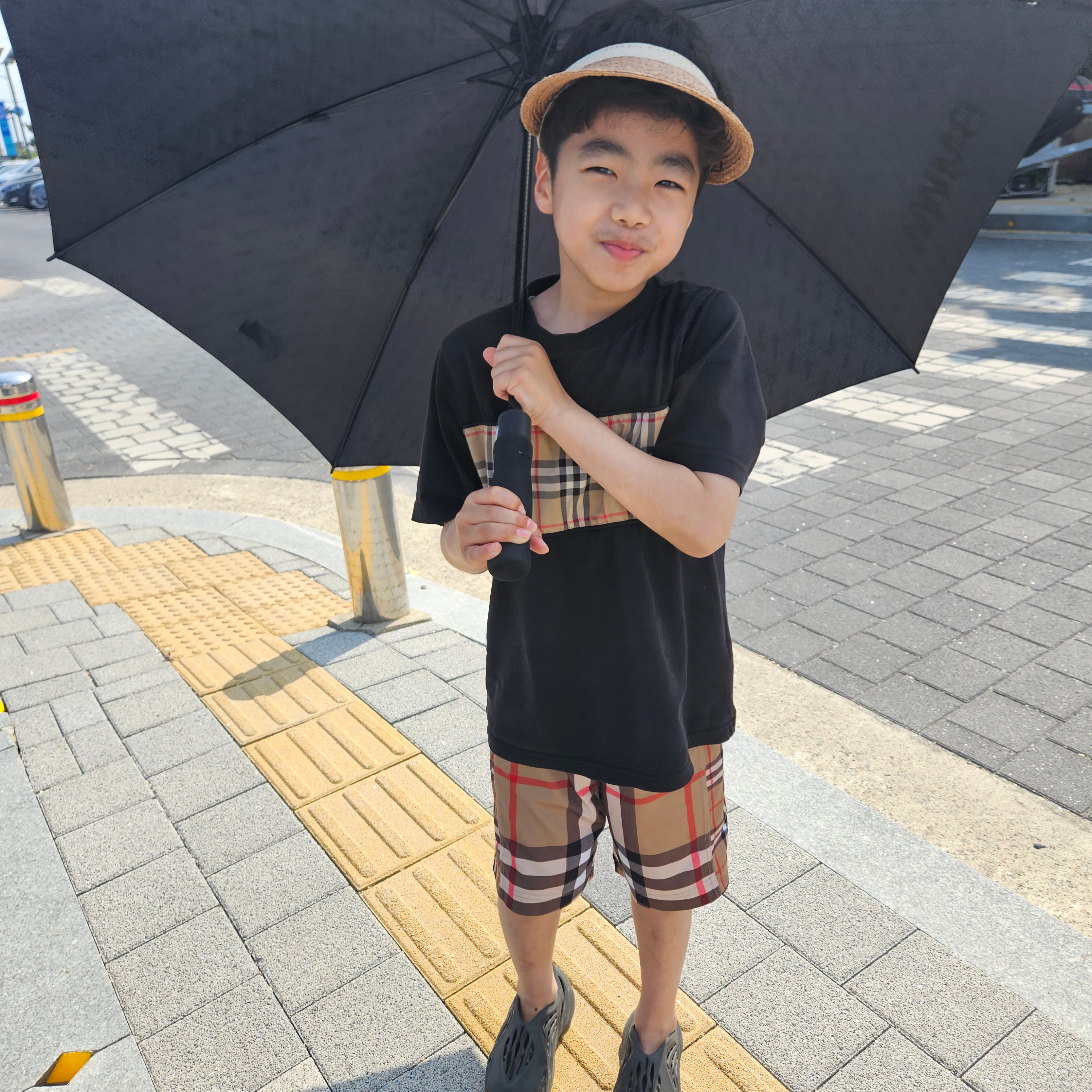 (W) Helen Kaminski Bianca Nougat Natural Logo, (Kids) Adidas Yeezy Foam RNNR Onyx 착용 스타일 - 1