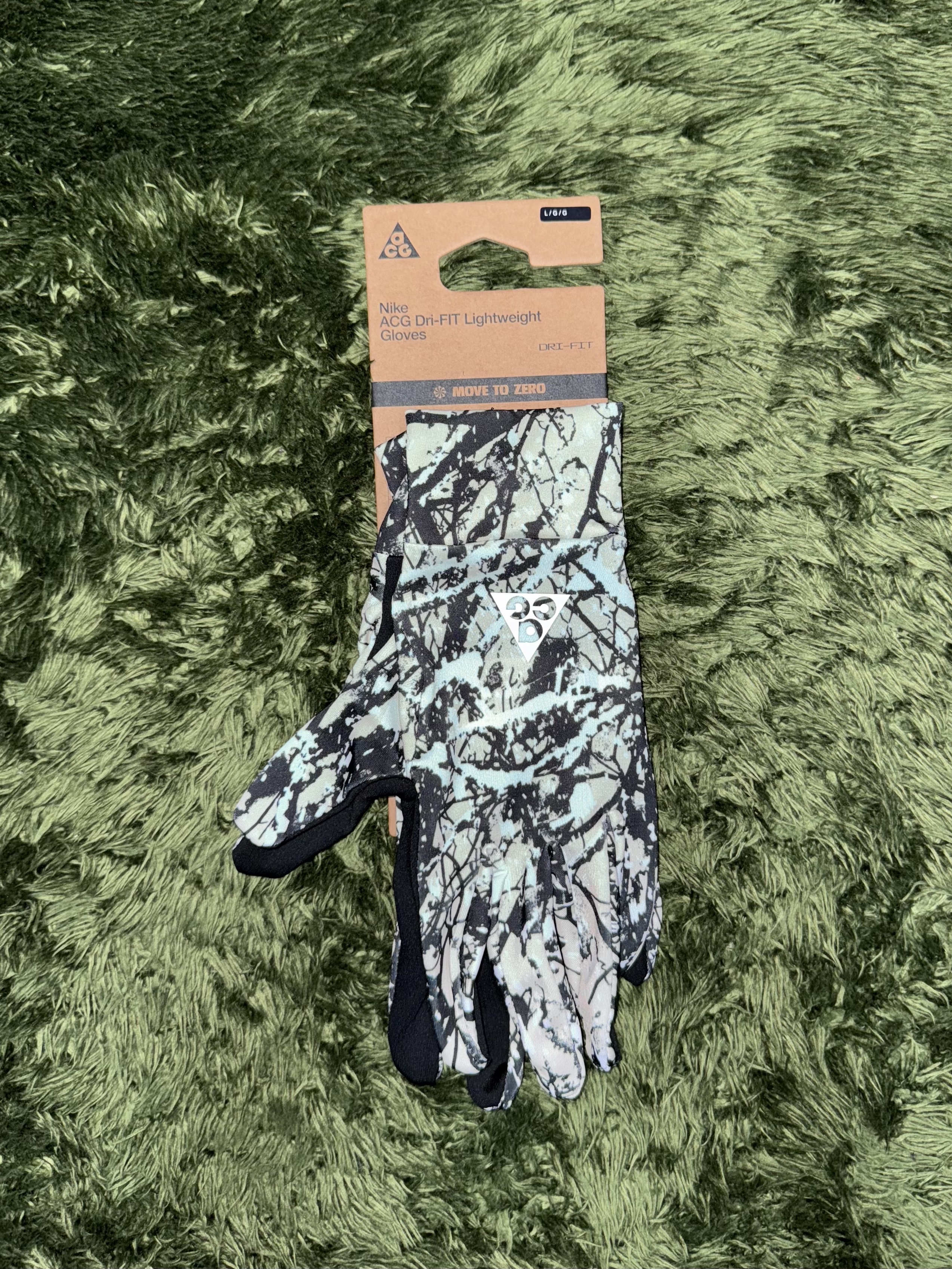 Nike ACG Dri-Fit Lightweight Gloves Light Orewood Brown Black 착용 스타일 - 8