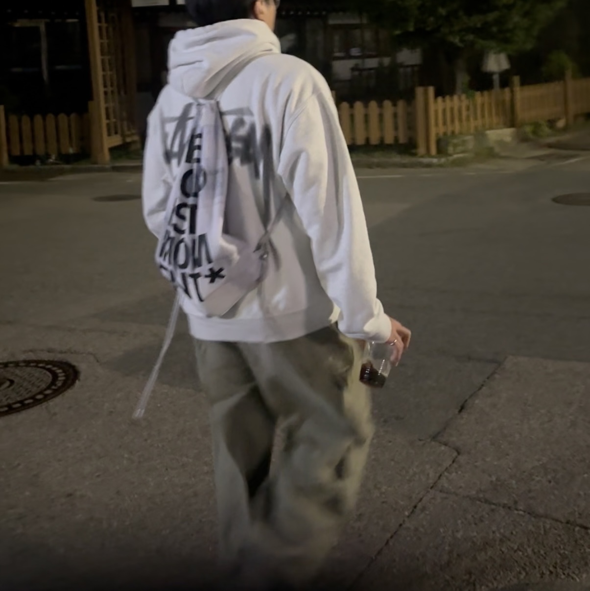 Stussy Ripstop Cargo Beach Pants Black, Stussy Dizzy Stock Hoodie Ash Heather 착용 스타일 - 2