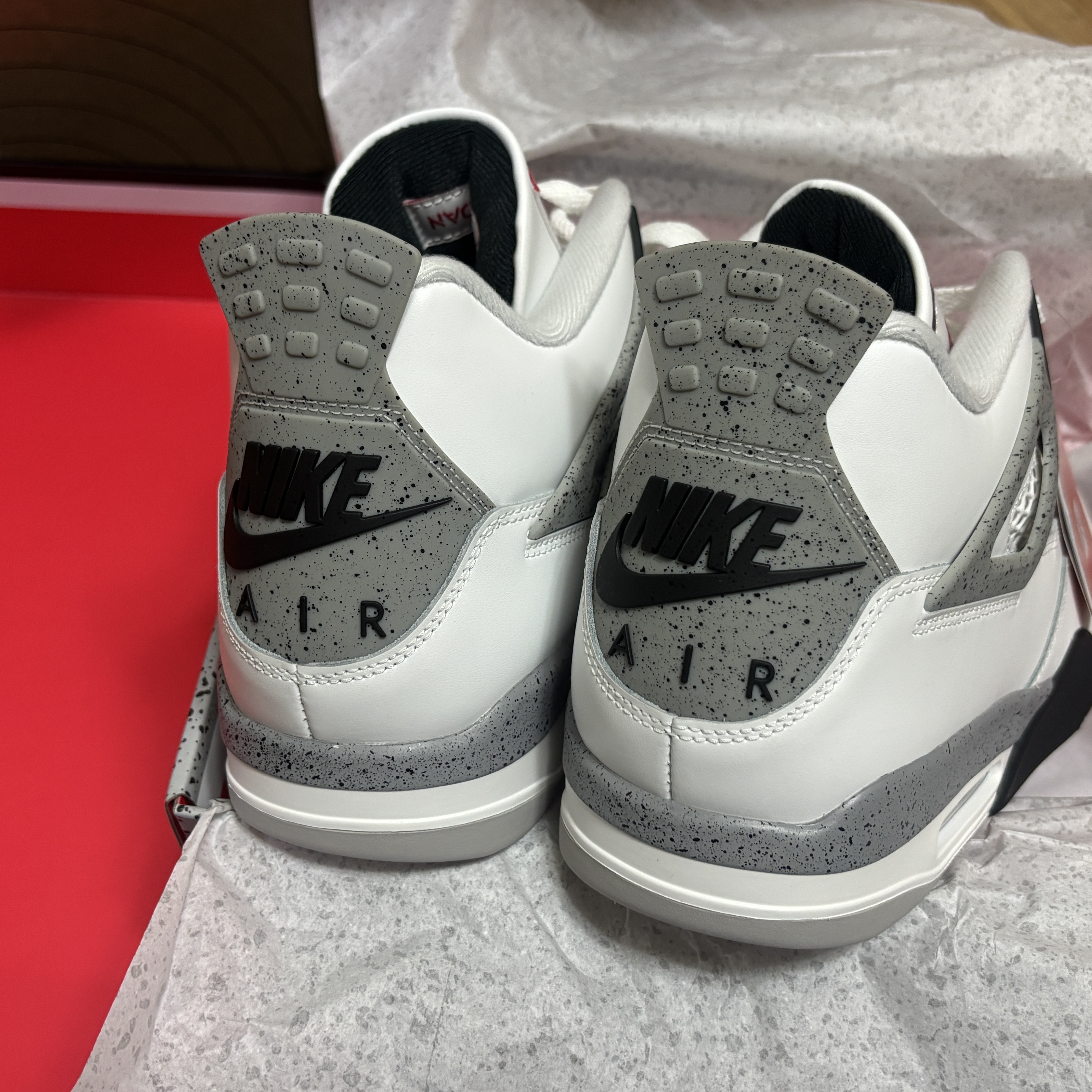 Jordan 4 Retro OG White Cement 2025 착용 스타일
