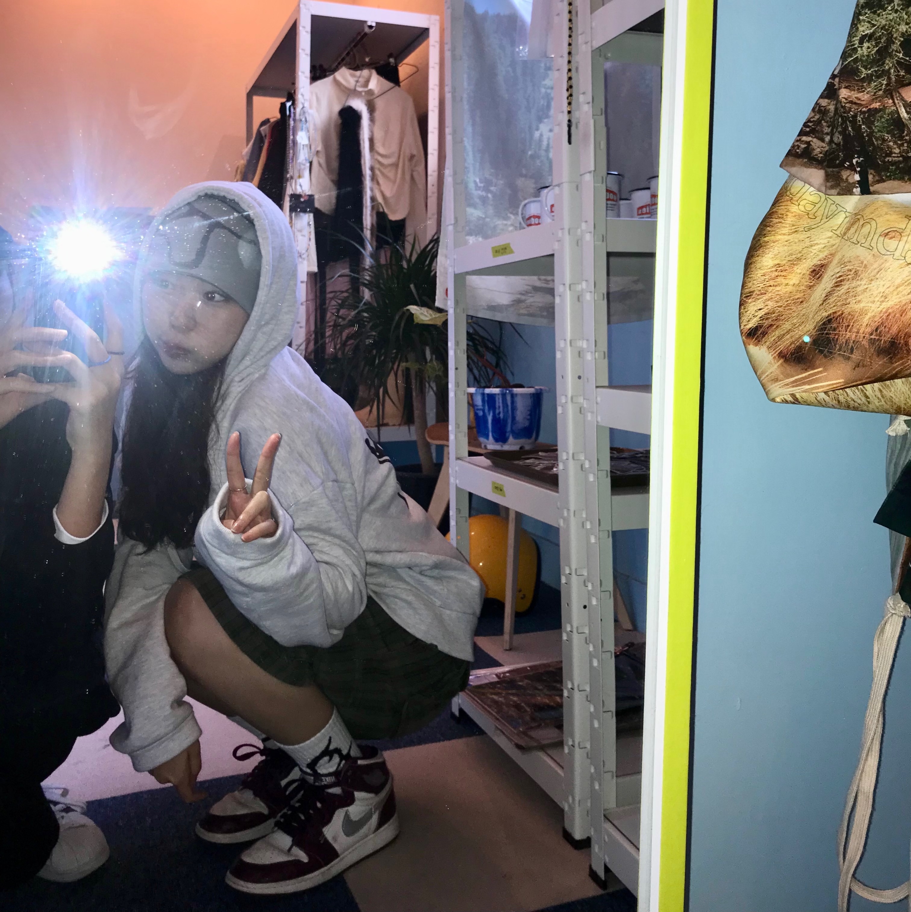 Stussy Basic Stussy Hoodie Ash Heather, Jordan 1 Retro High OG Bordeaux 착용 스타일 - 3