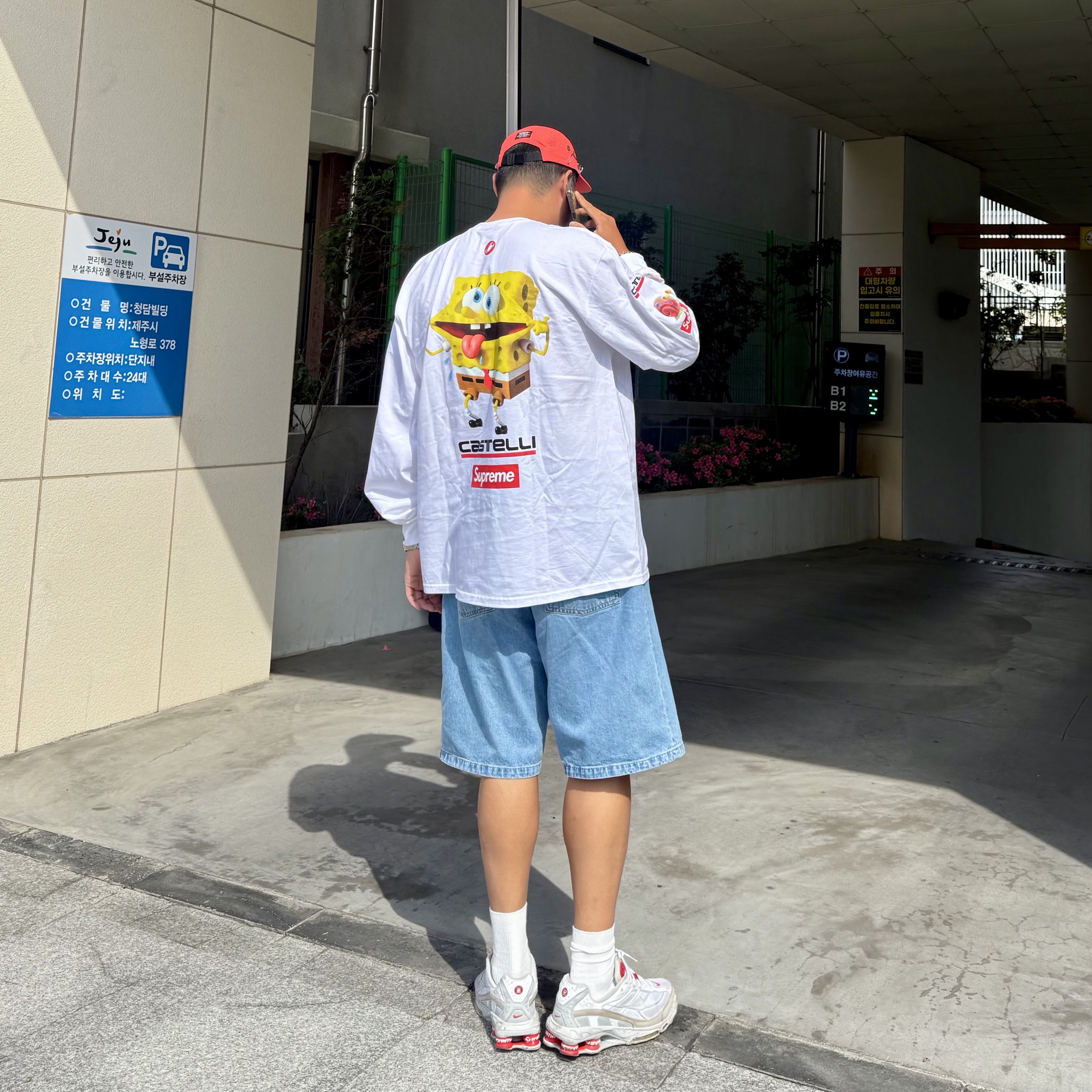 Nike x Supreme Shox Ride 2 SP White, Supreme x SpongeBob SquarePants Castelli Racing L/S T-Shirt White - 25SS 착용 스타일 - 1