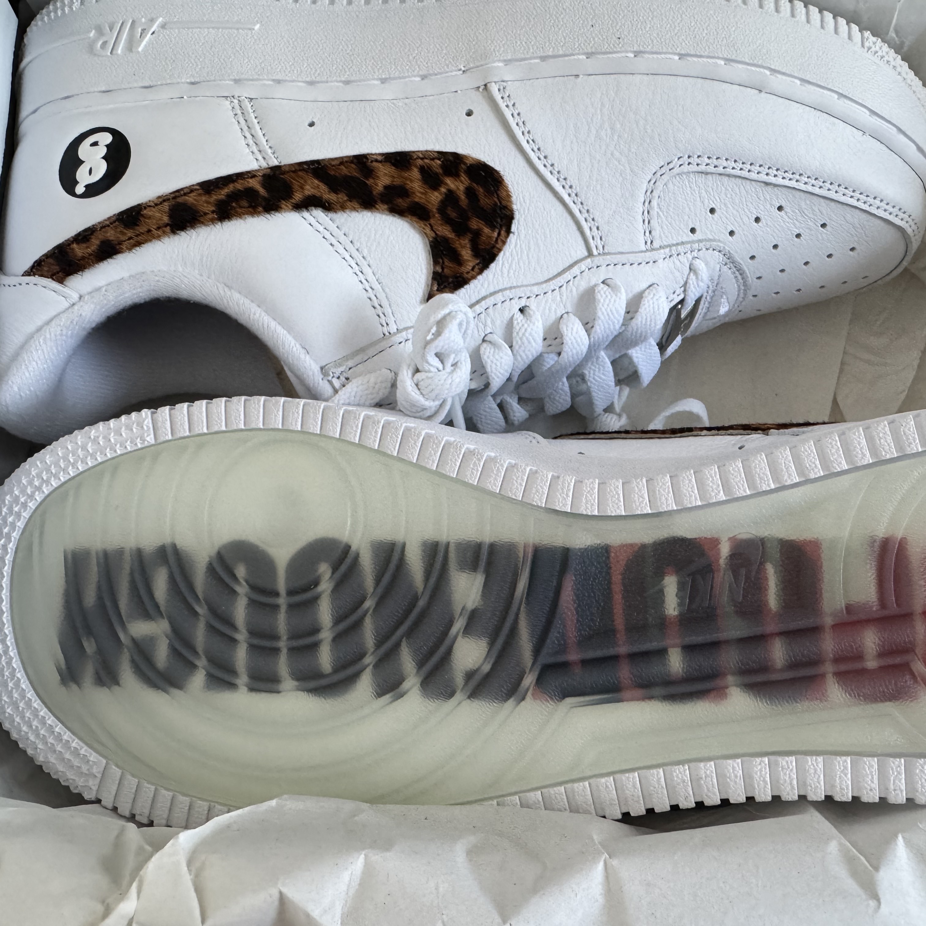 Nike x Supreme x GOODENOUGH Air Force 1 Low White - 25SS, NewJeans The Fairy Association Season’s Greetings 2025 착용 스타일 - 2