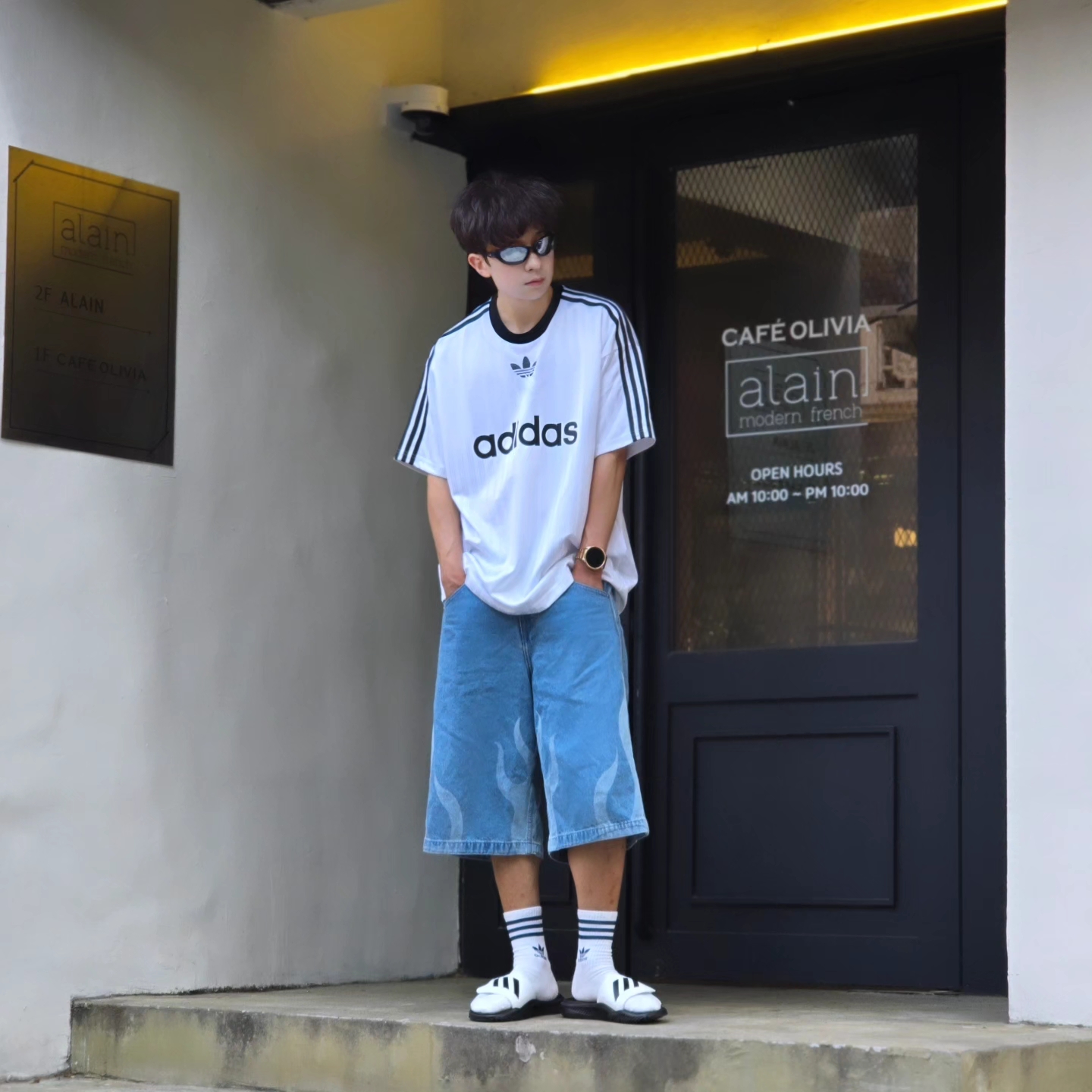 Adidas Adicolor T-Shirt White Black - KR Sizing, Adidas Adicolor T-Shirt White - US Sizing 착용 스타일 - 6