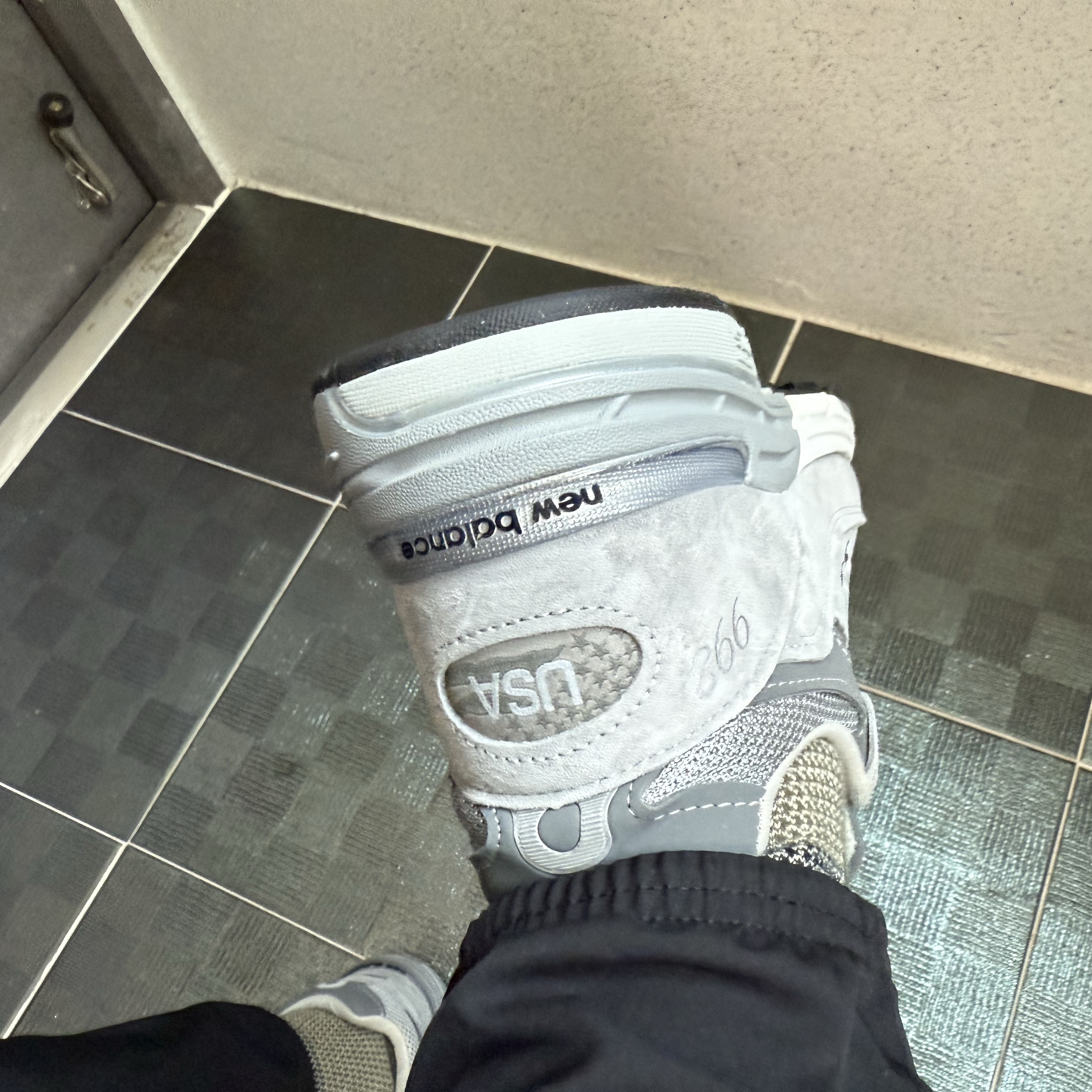 New Balance 993 Made in USA Grey - D Standard 착용 스타일 - 2