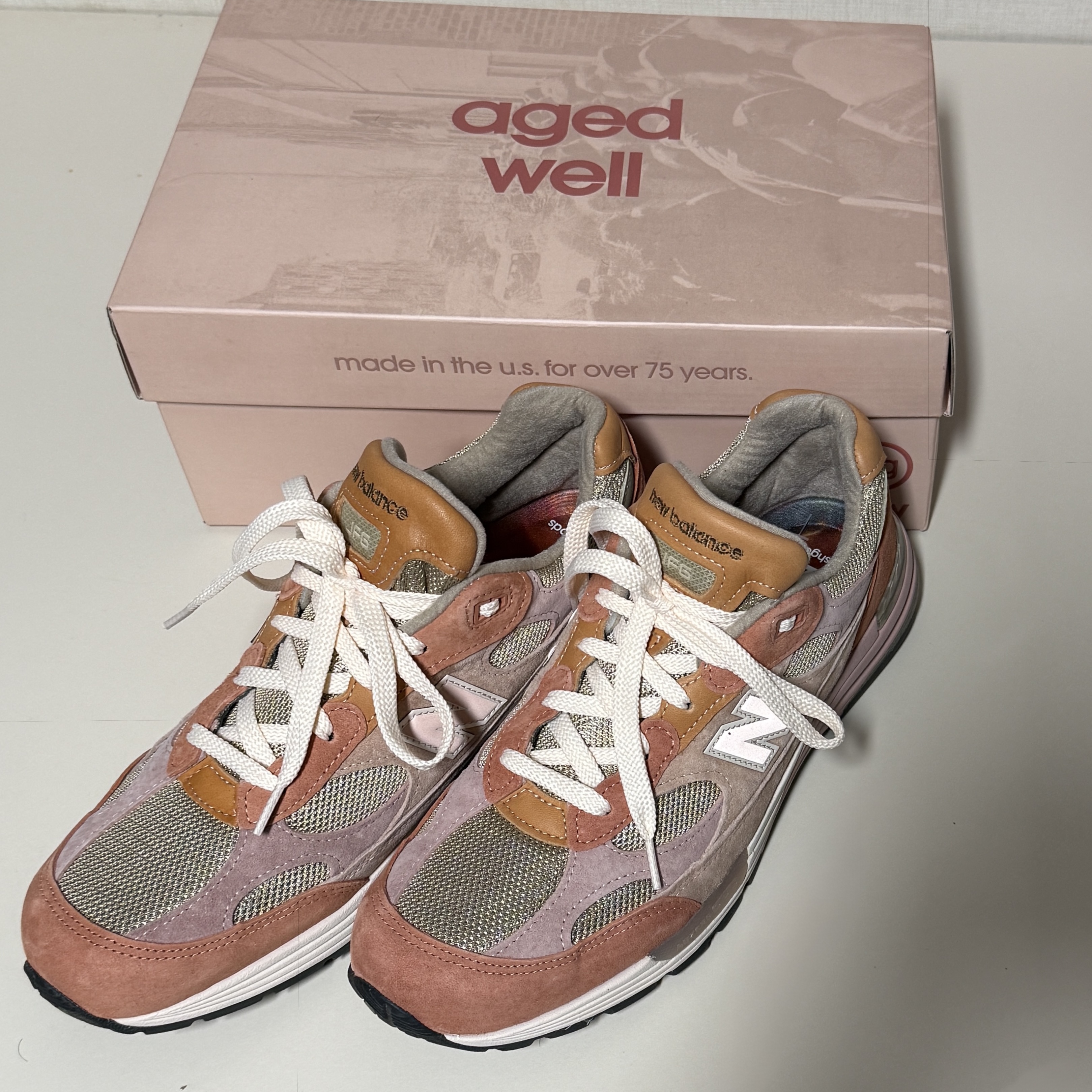 New Balance x Joe Freshgoods 992 Made in USA Aged Well 착용 스타일 - 2