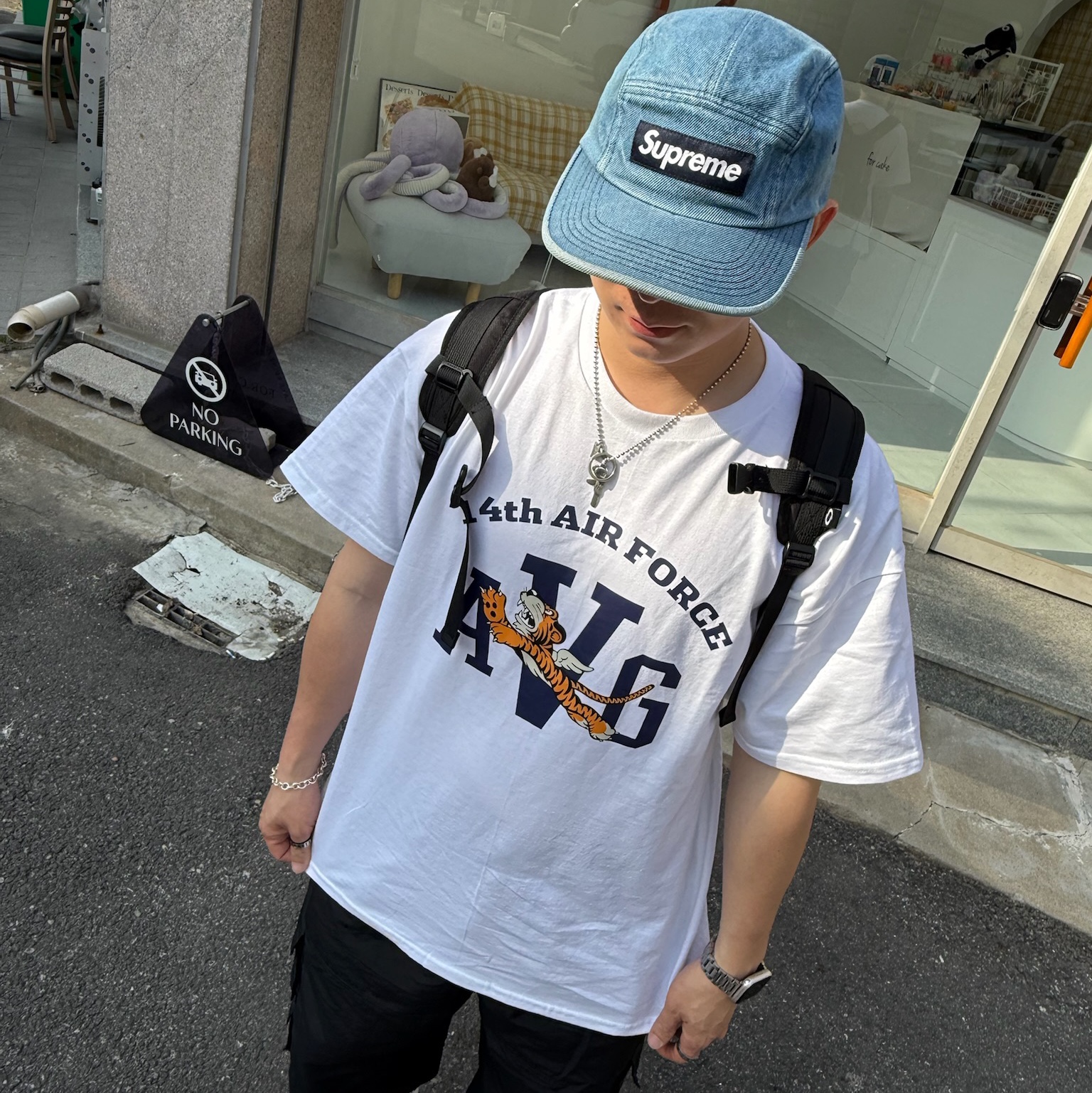 Gildan X American Collection AVG TIGER T-Shirt White 착용 스타일 - 1