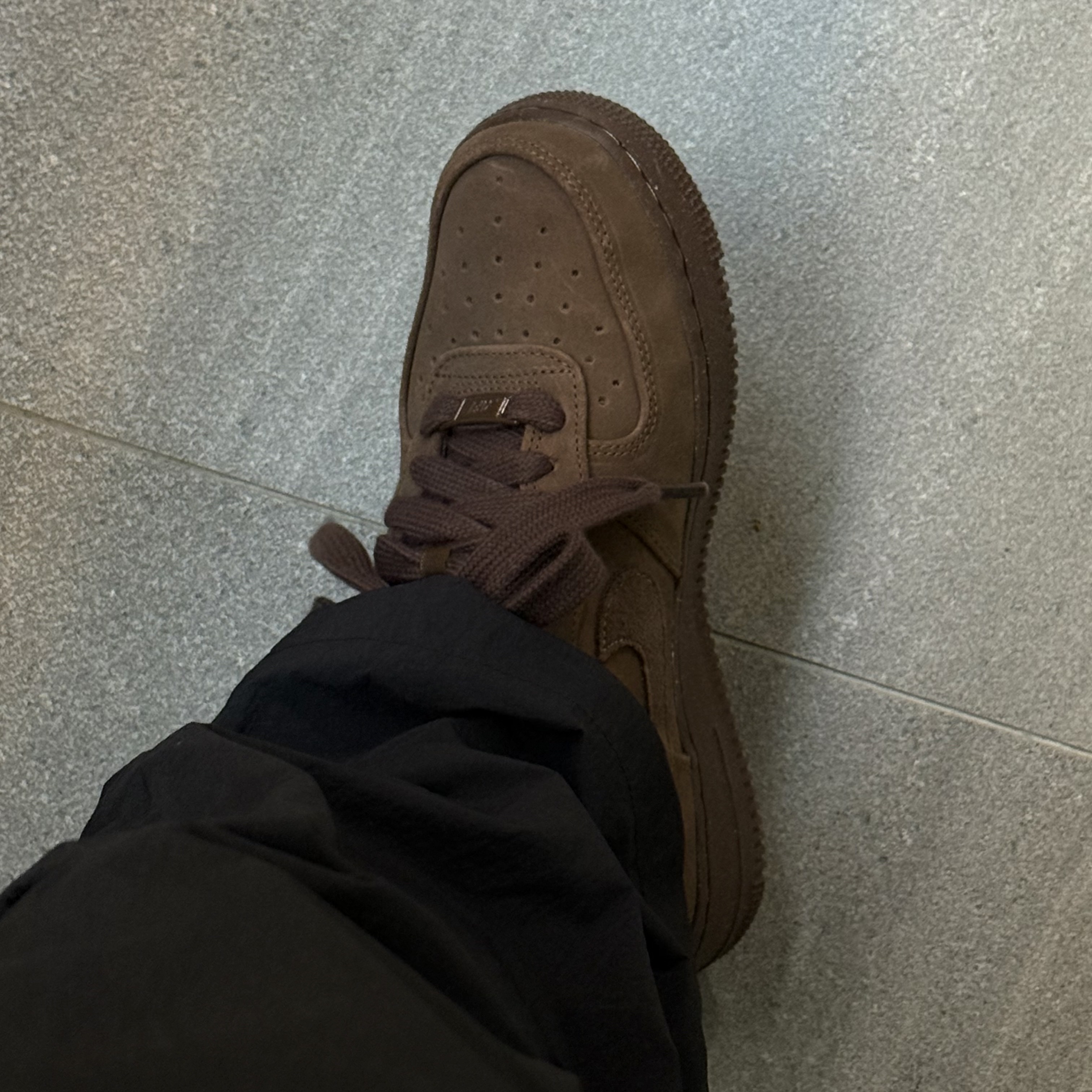 (W) Nike Air Force 1 '07 Cacao Wow 착용 스타일
