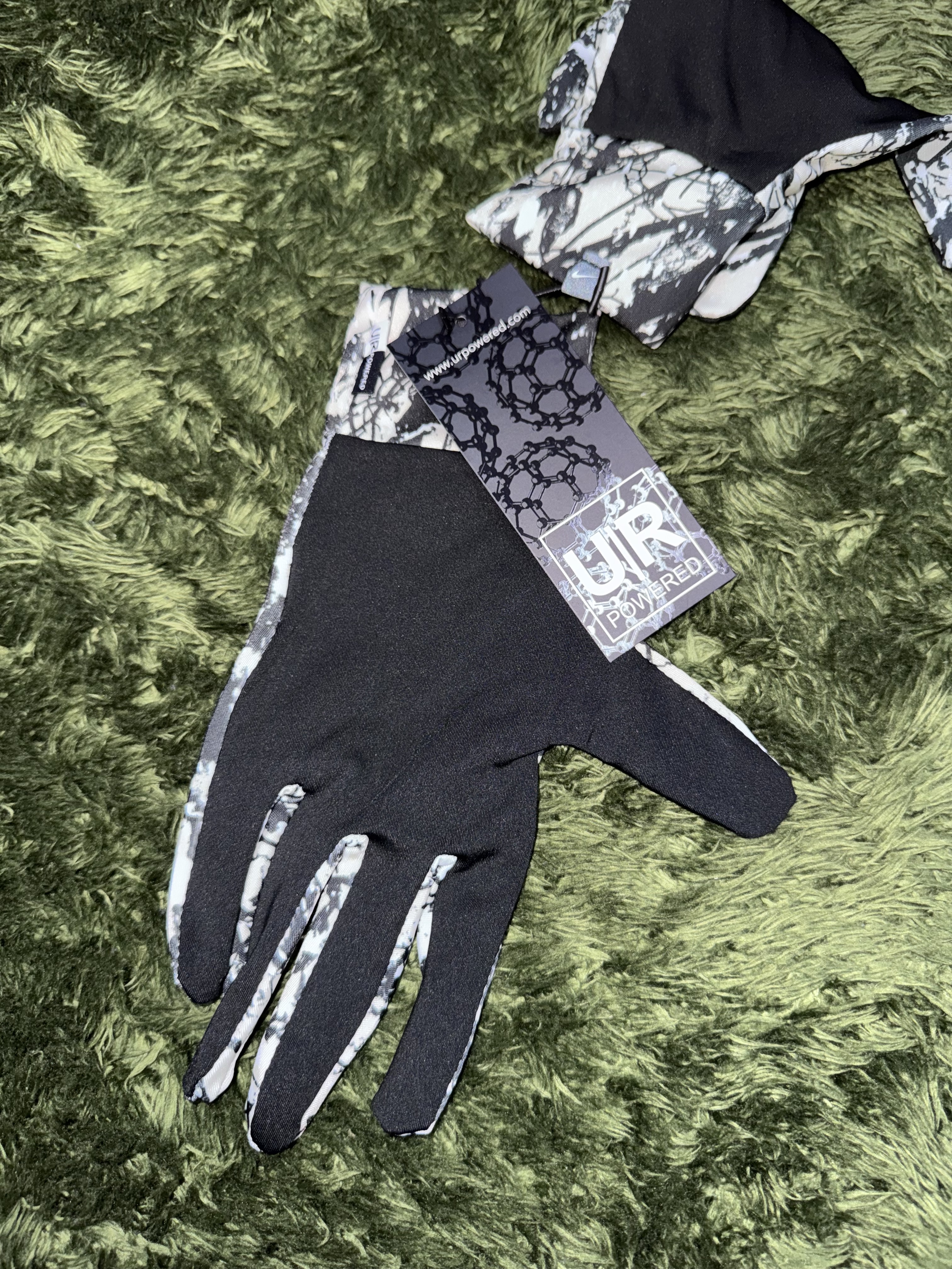 Nike ACG Dri-Fit Lightweight Gloves Light Orewood Brown Black 착용 스타일 - 5