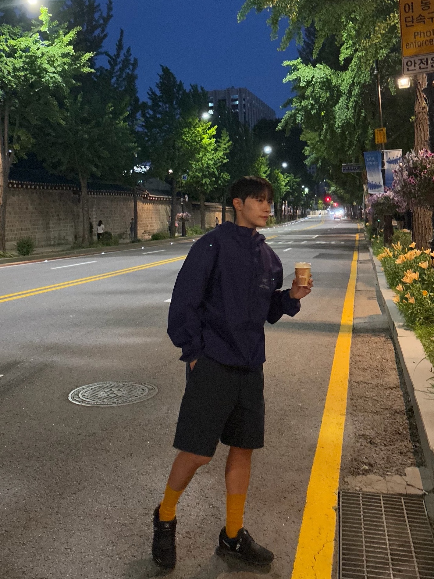 Arc'teryx Squamish Hoody Soulsonic, (W) On Running Cloud 5 All Black 착용 스타일