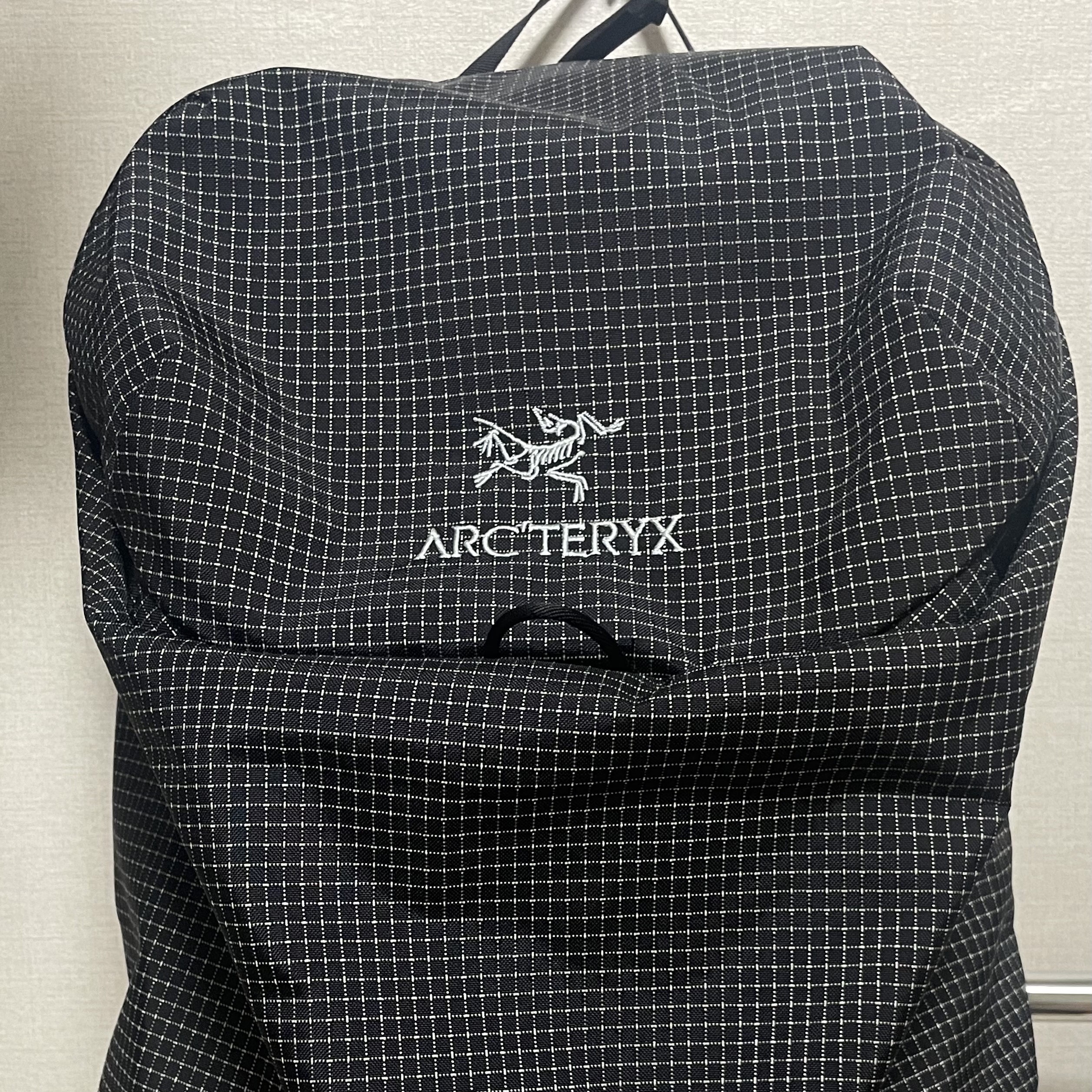 Arc'teryx Konseal 15 Backpack Black 착용 스타일