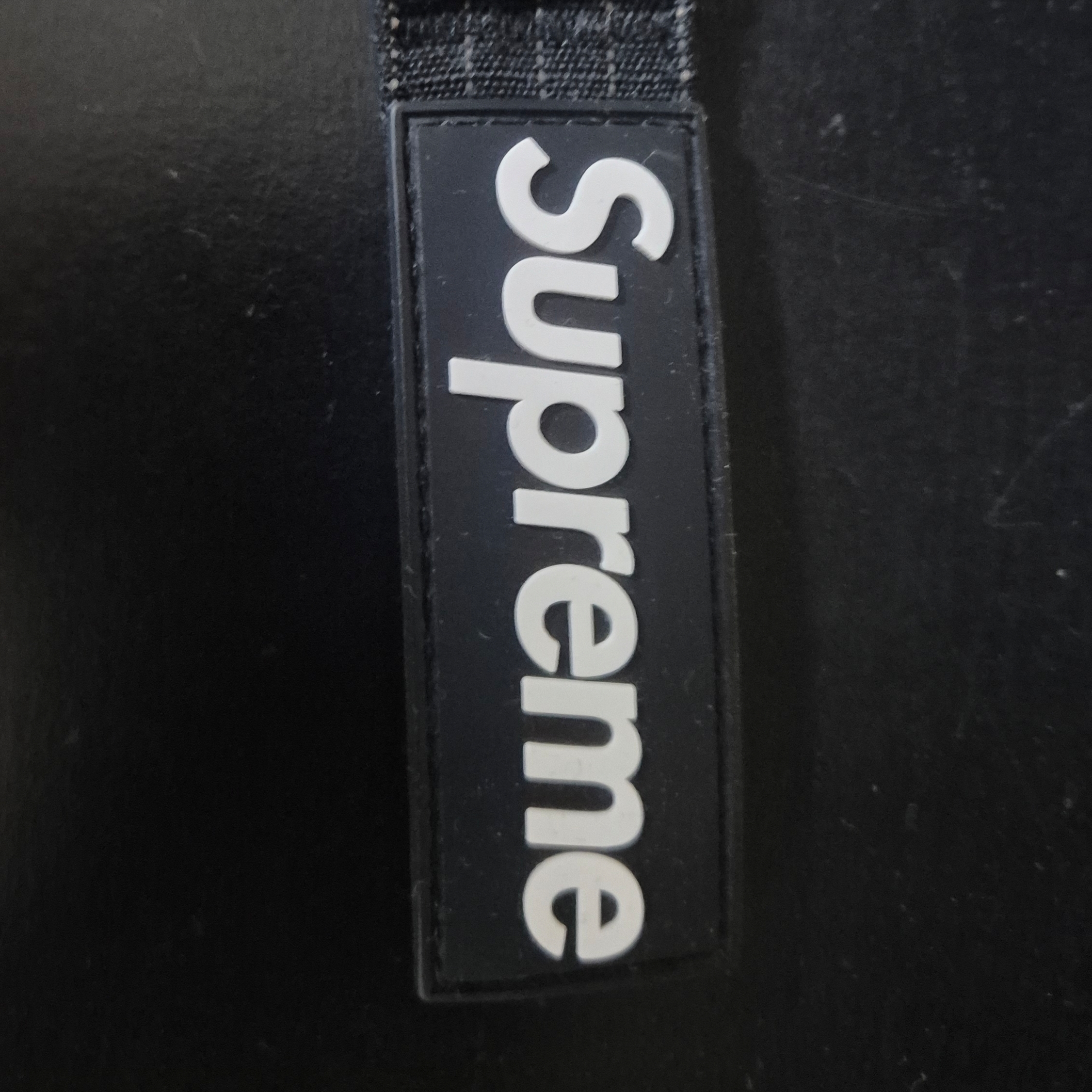 Supreme Ripstop Keychain Black - 24SS 착용 스타일