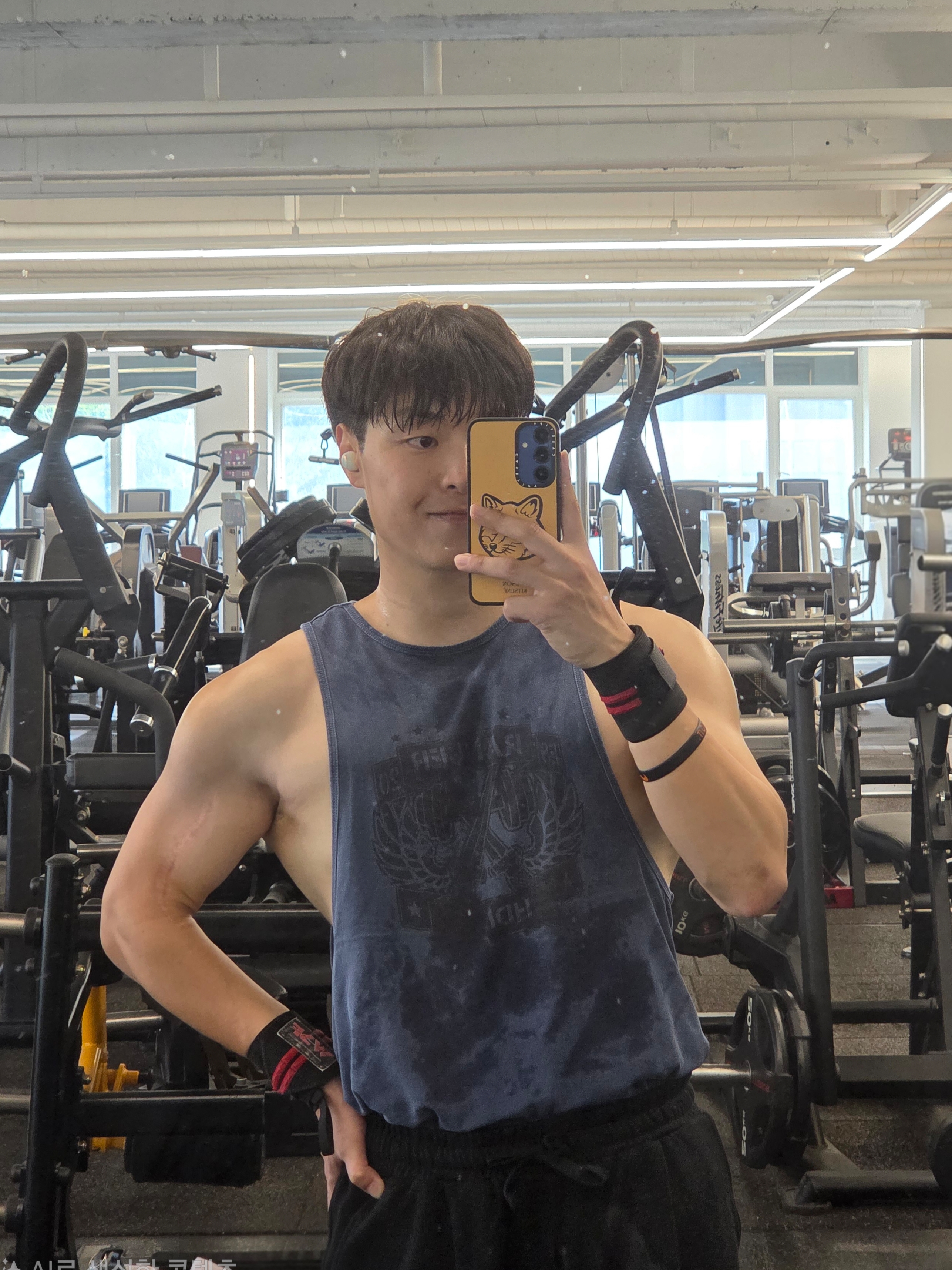 HDEX Pigment Ranger Sleeveless Navy 착용 스타일 - 2