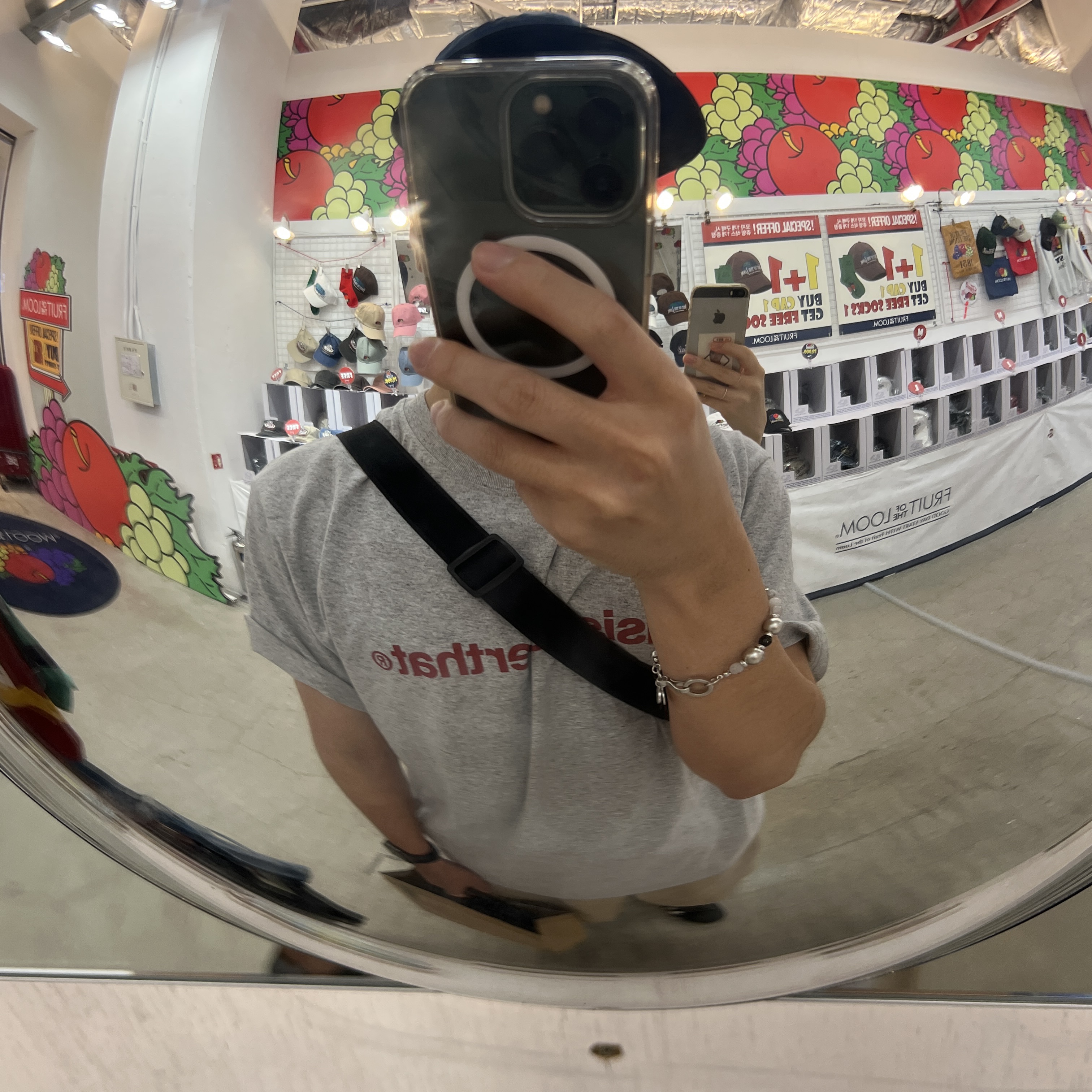 Thisisneverthat T-Logo T-Shirt Heather Grey 착용 스타일 - 1