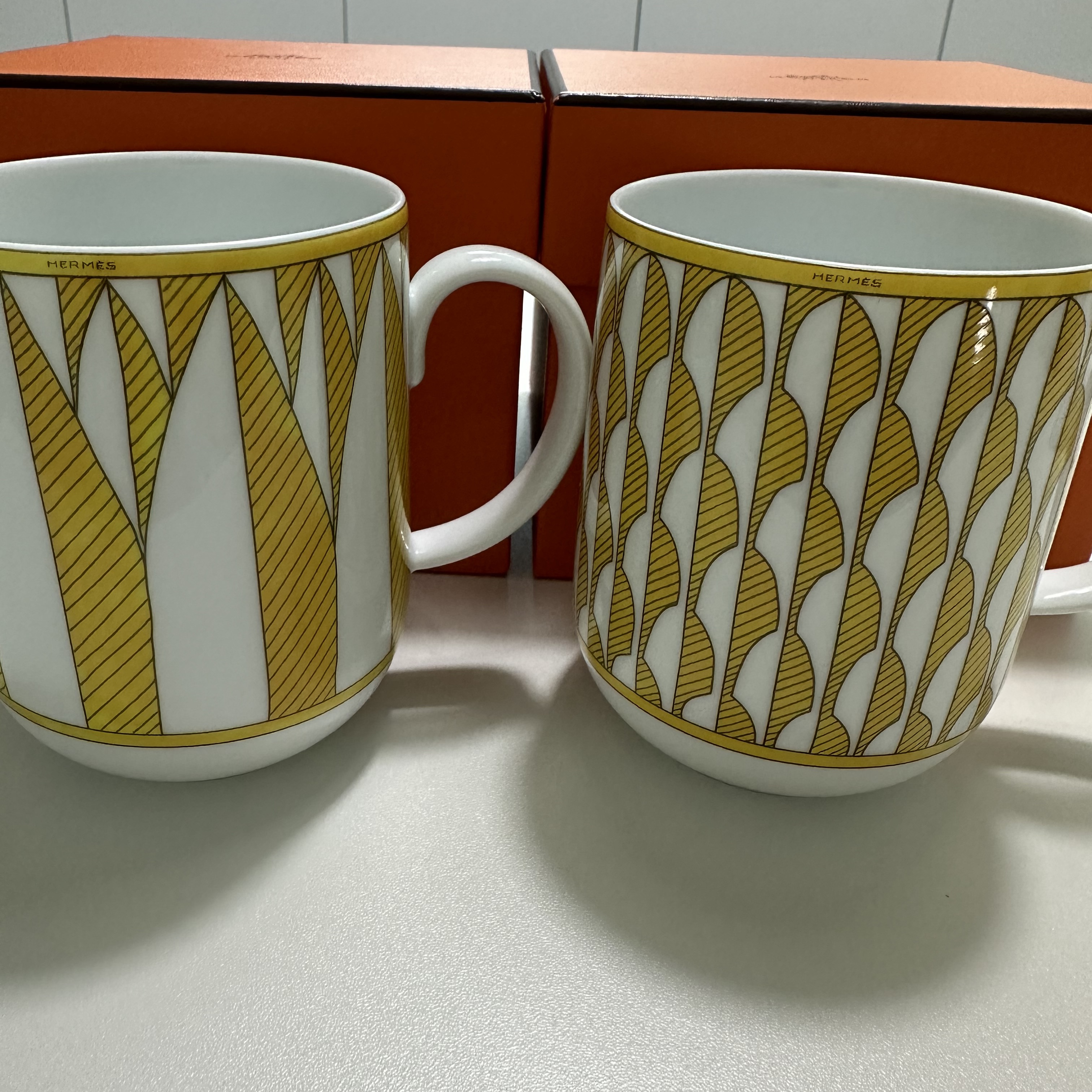 Hermes Soleil d'Hermes Mug Yellow, Hermes Soleil D'Hermes Mug n°2 Yellow 착용 스타일