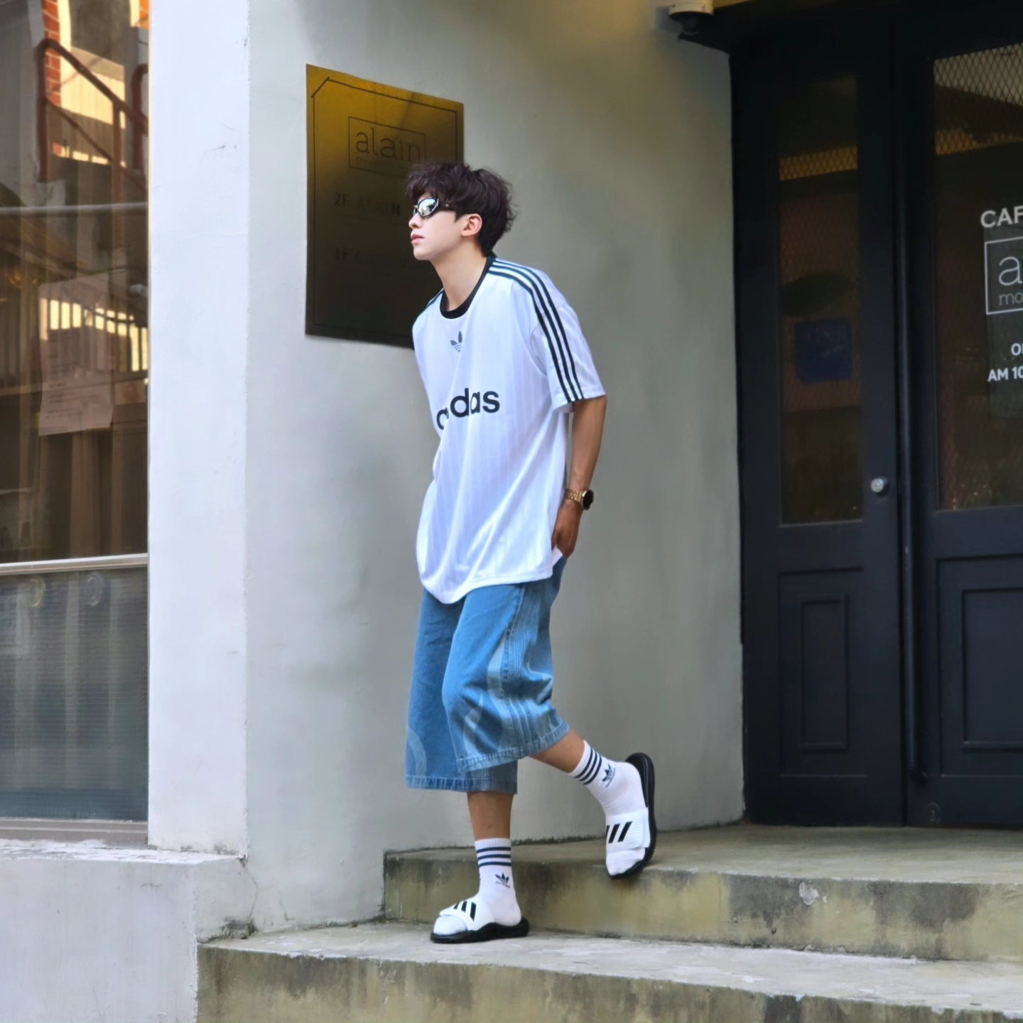 Adidas Adicolor T-Shirt White Black - KR Sizing, Adidas Adicolor T-Shirt White - US Sizing 착용 스타일 - 5