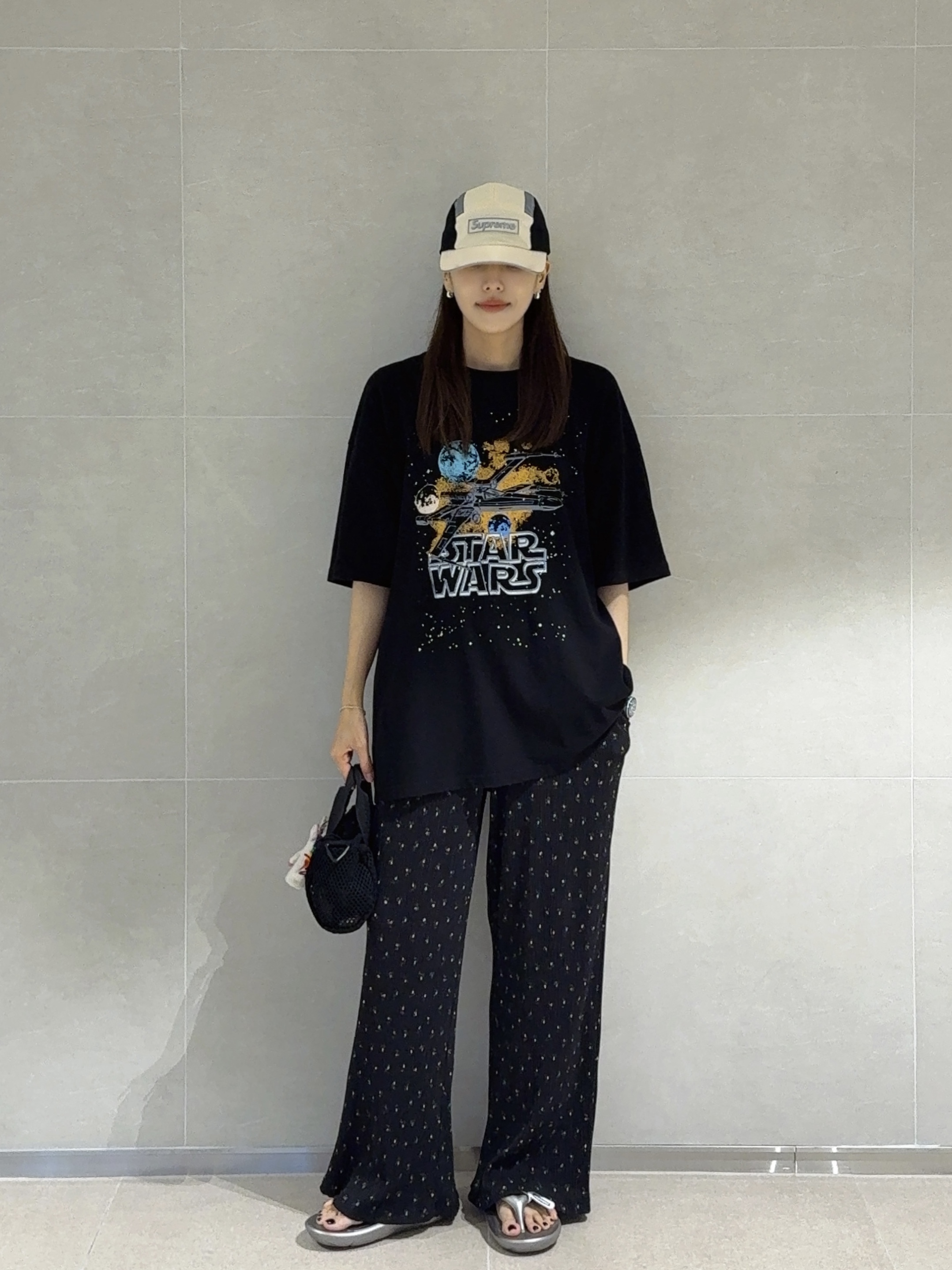 Supreme Side Mesh Camp Cap Cream - 25SS, Supreme Mesh Mini Duffle Bag Black - 25SS 착용 스타일 - 1