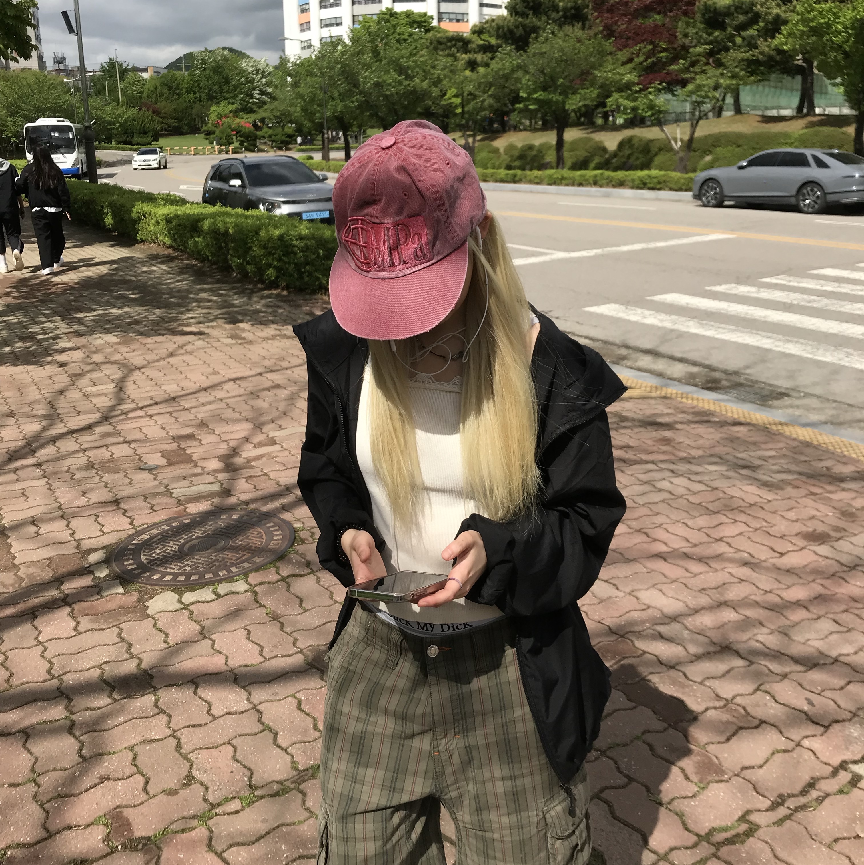 Arc'teryx Heliad 15 Backpack Black, (W) Mischief Rhombus Knee Socks Purple 착용 스타일 - 1