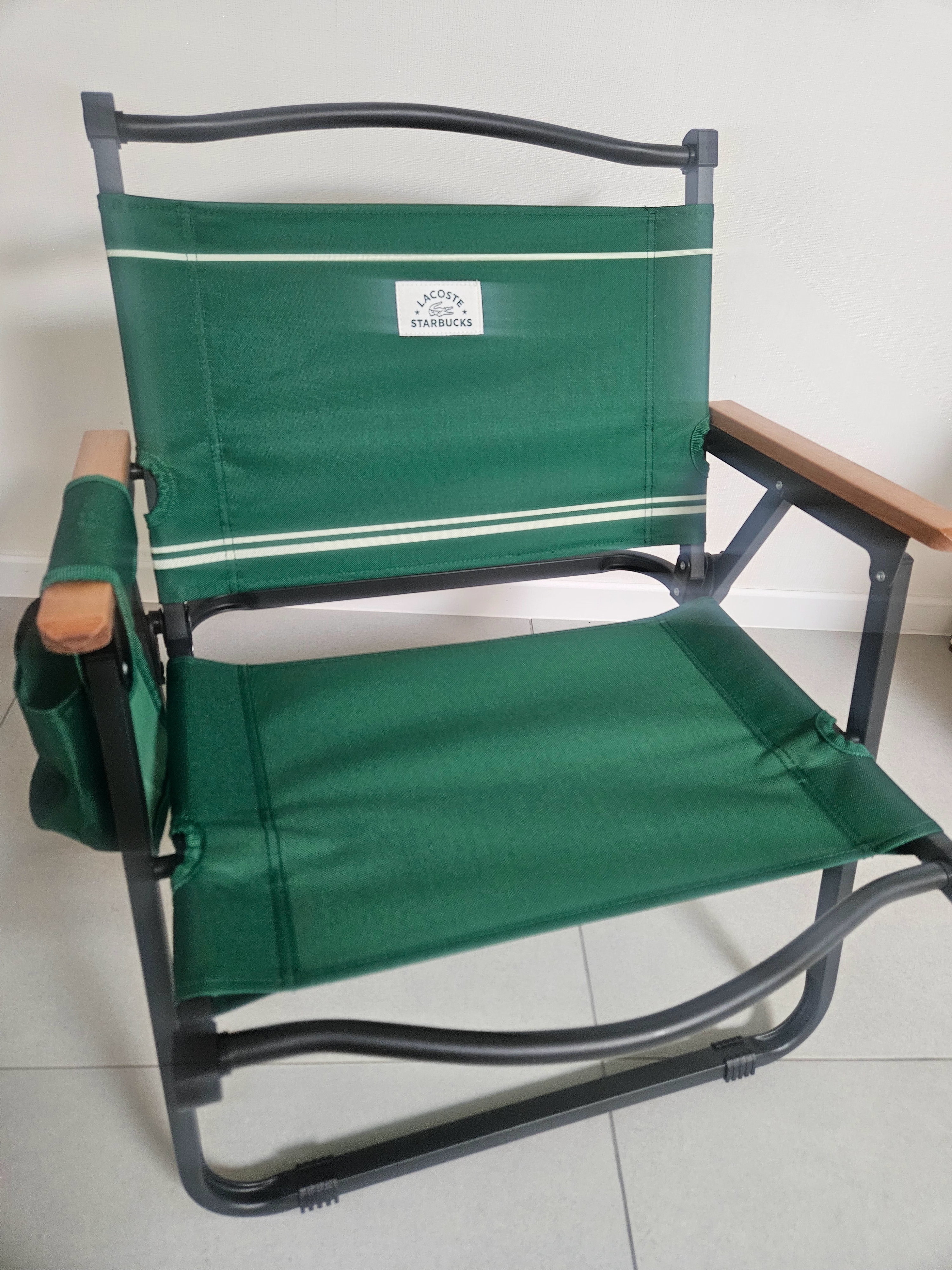 Starbucks x Lacoste Wide Folding Chair Green, Pop Mart The Monsters Labubu Tasty Macarons Series Sealed Case (6 Blind Boxes) 착용 스타일 - 3