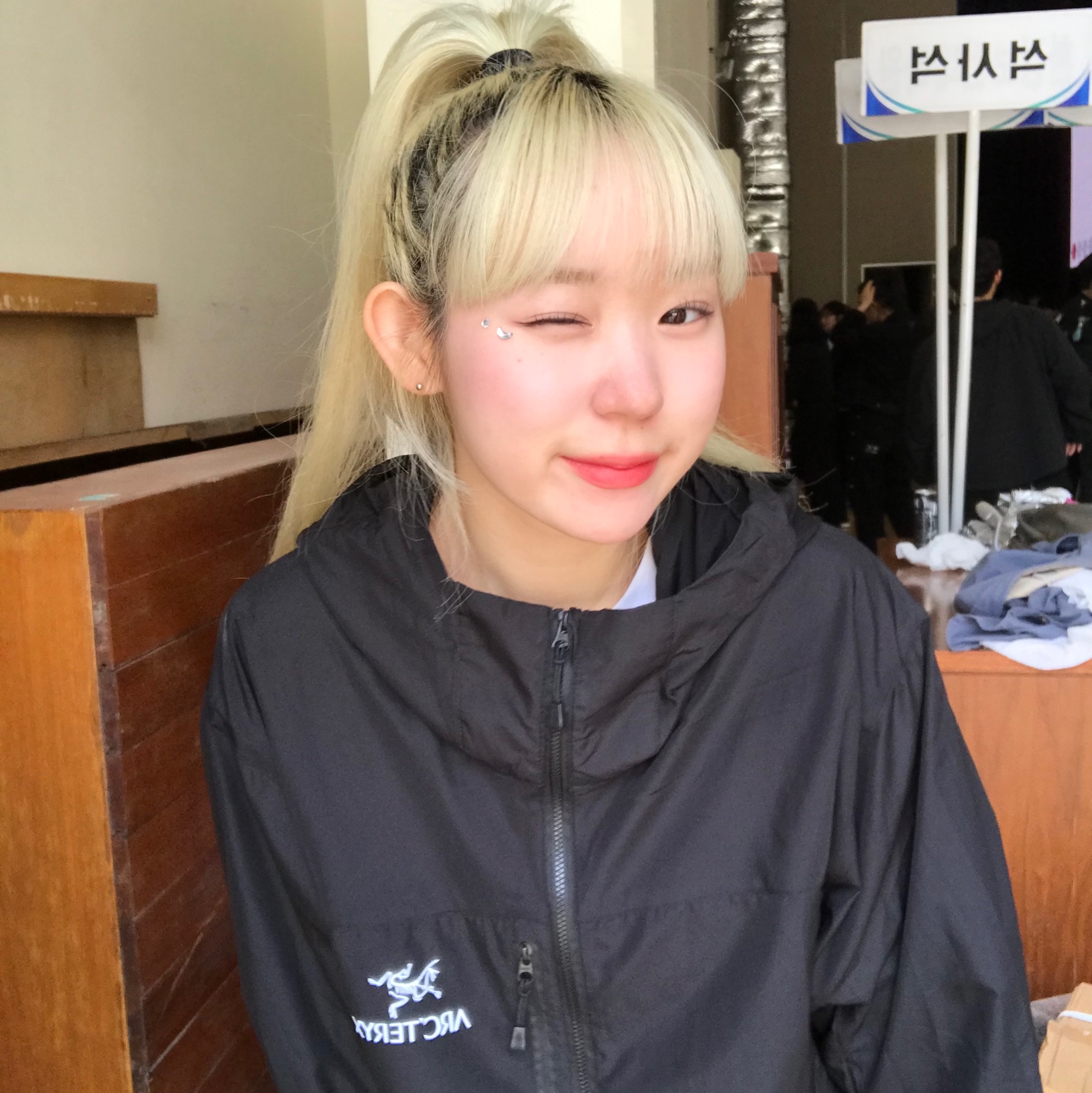 Arc'teryx Squamish Hoody Black 착용 스타일 - 1