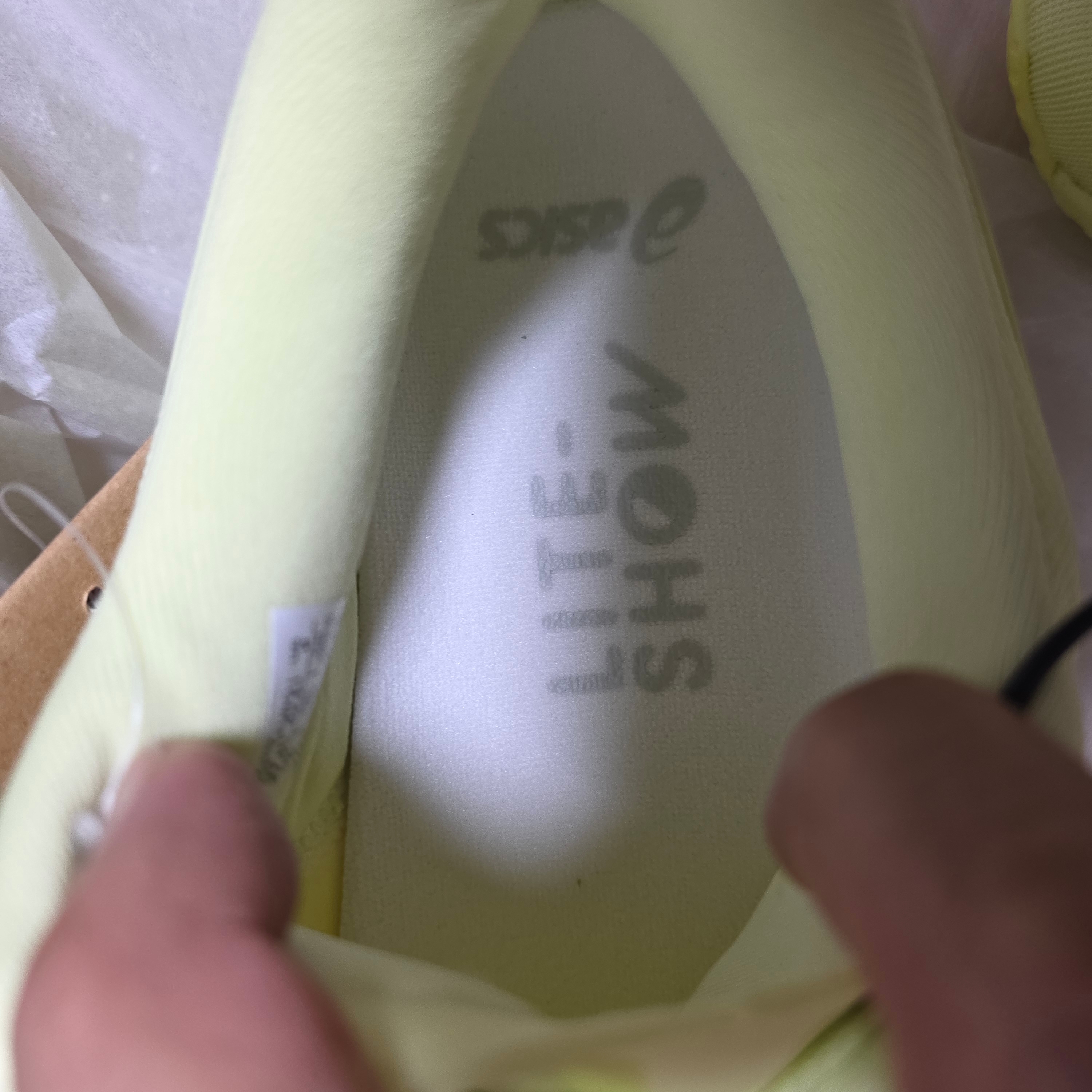 Asics Novablast 5 Lite Show Huddle Yellow 착용 스타일 - 7