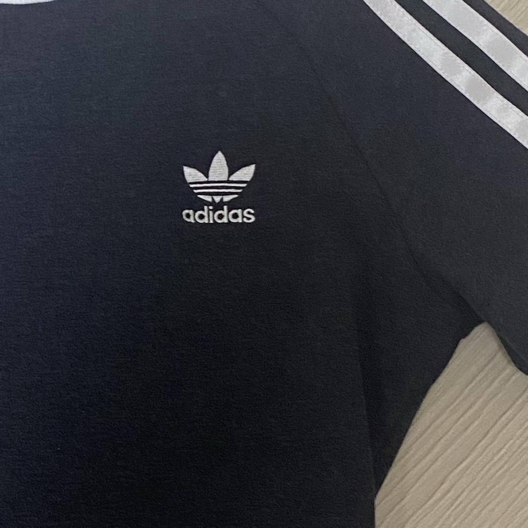(W) Adidas 3S Slim Reglan T-Shirt Black Melange - KR Sizing 착용 스타일