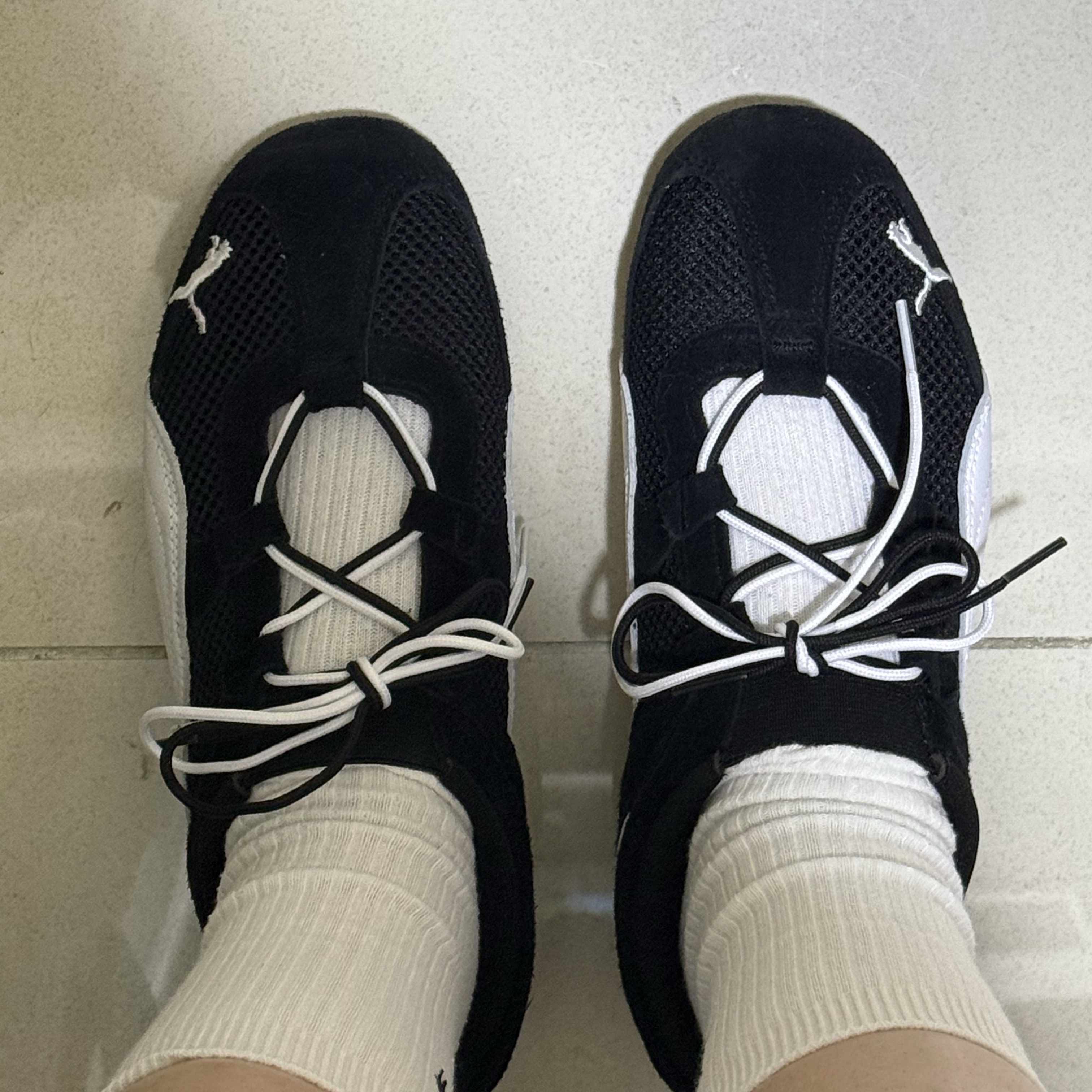 (W) Puma Speedcat Go Puma Black Puma White 착용 스타일 - 2