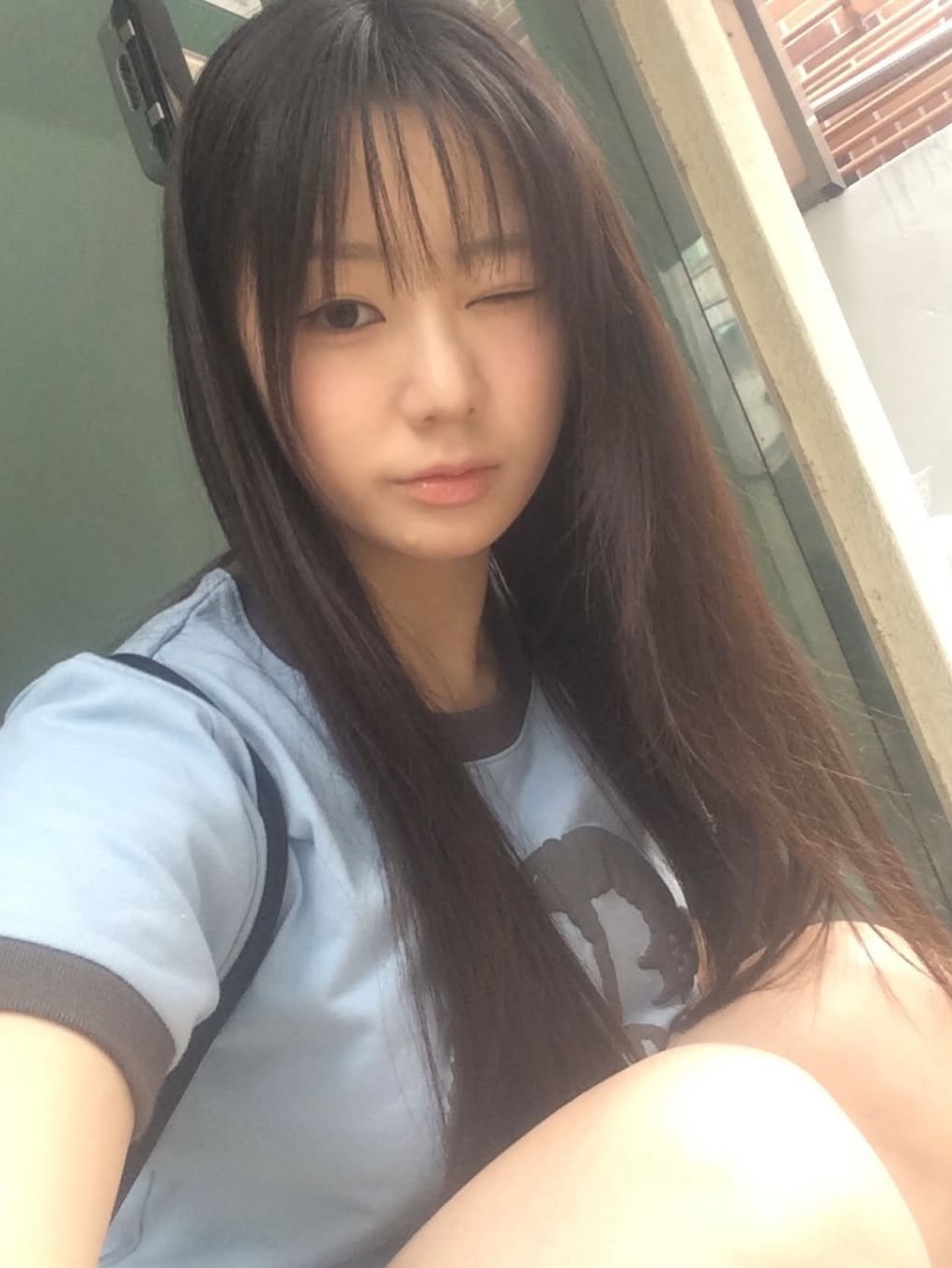 Dominant Purrfect Peace Ringer Crop T-Shirt Sky Blue 착용 스타일 - 2
